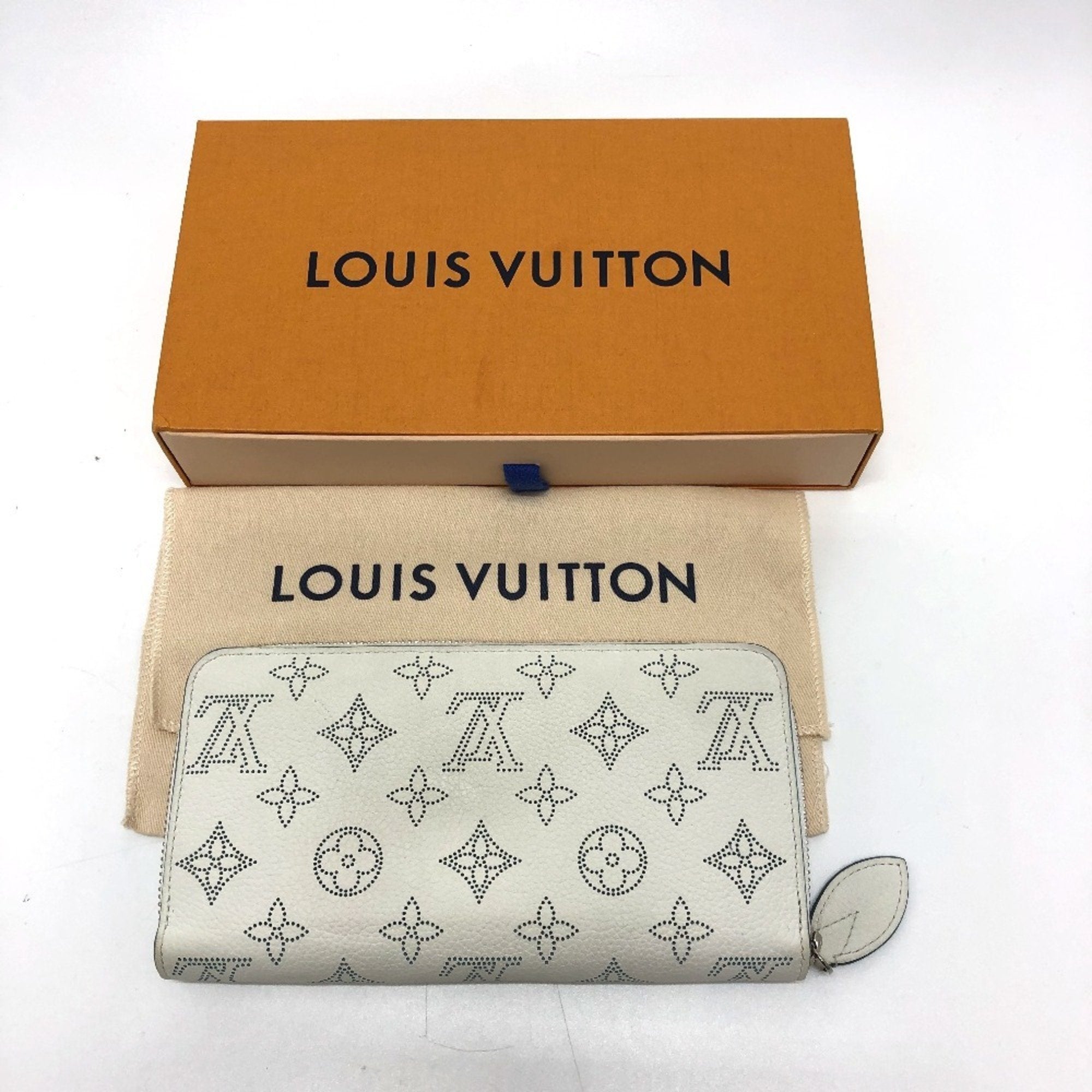 Louis Vuitton White Mahina Leather Long Wallet