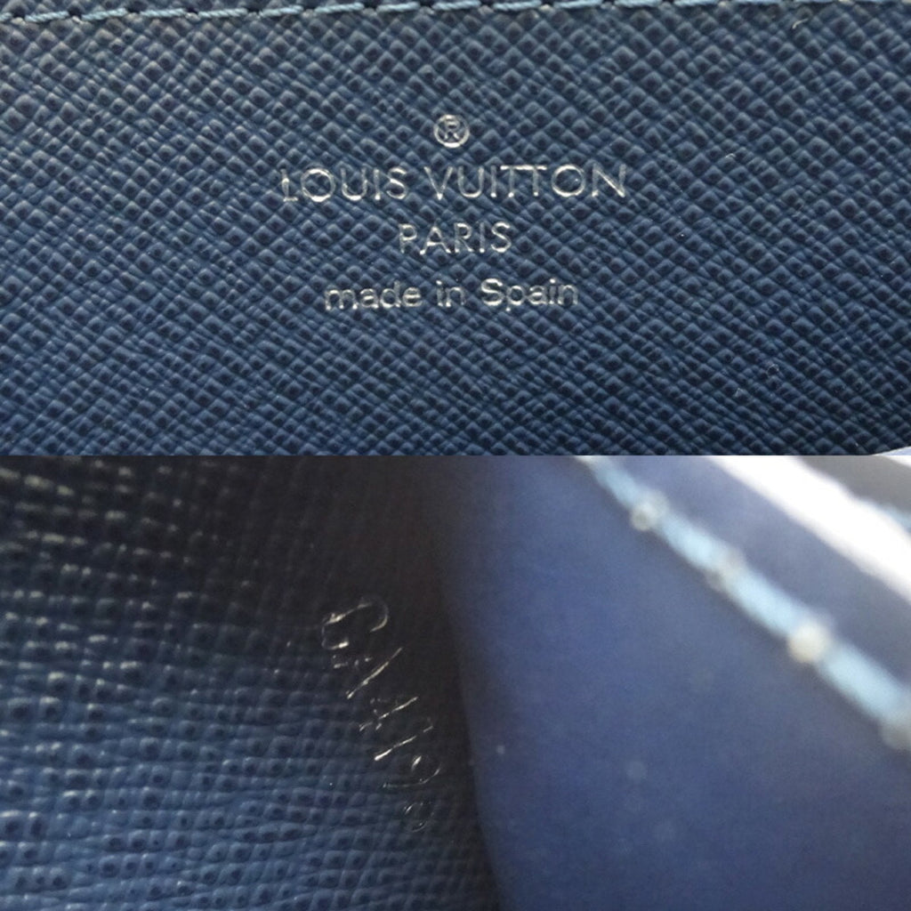Louis Vuitton Taiga Blue Ocean Taiga Leather Pochette