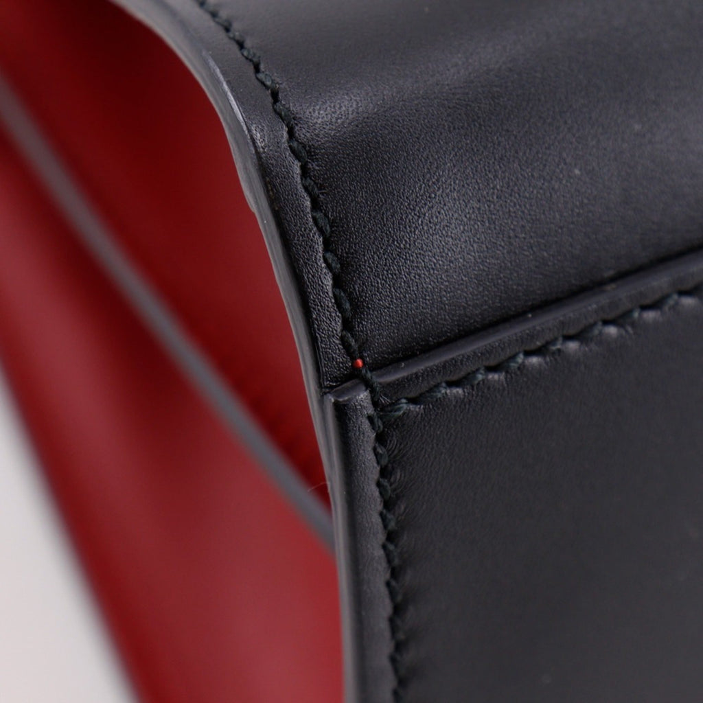 Gucci Black Leather Handbag (Pre-Owned)
