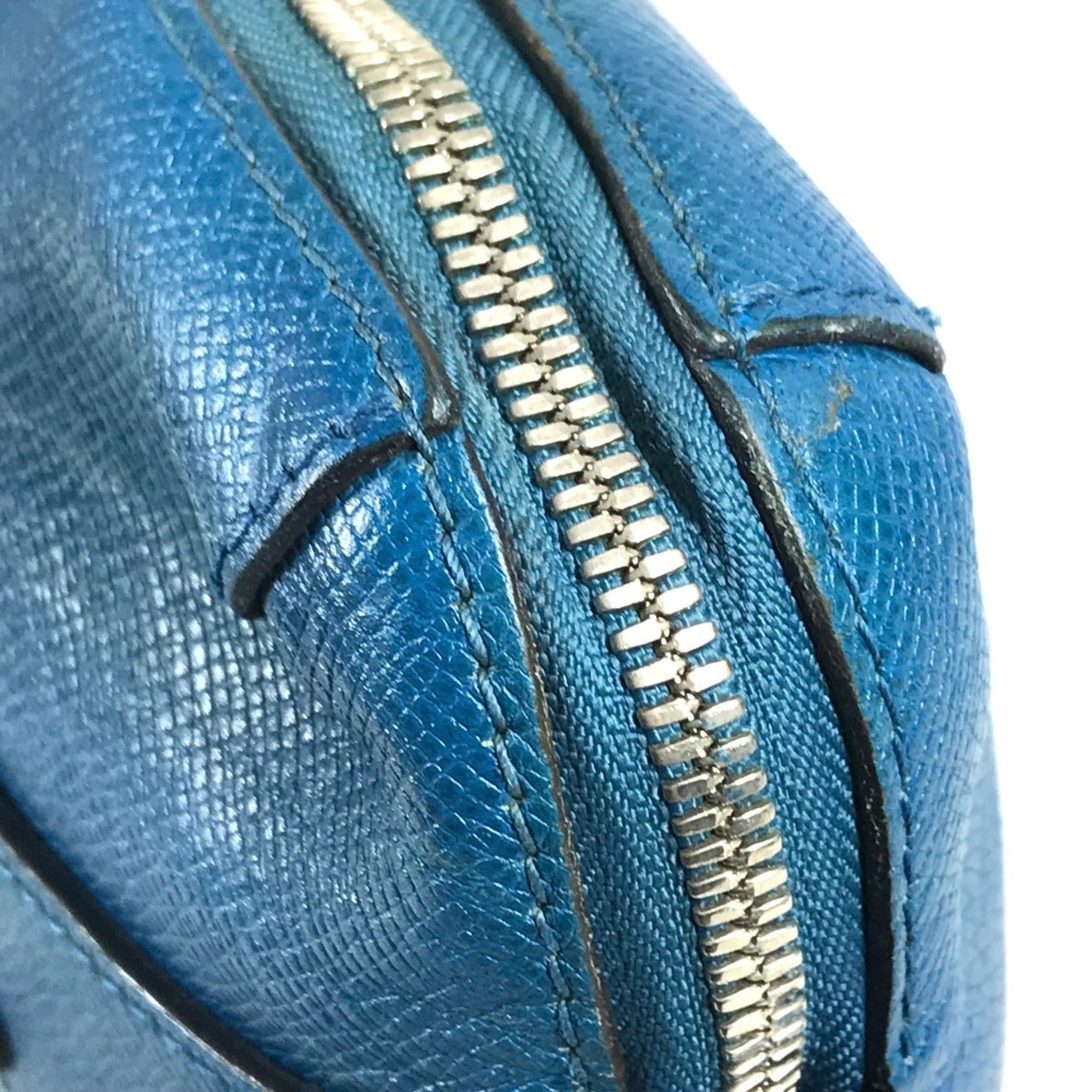 Louis Vuitton Blue Taiga Leather Messenger Bag Shoulder Bag