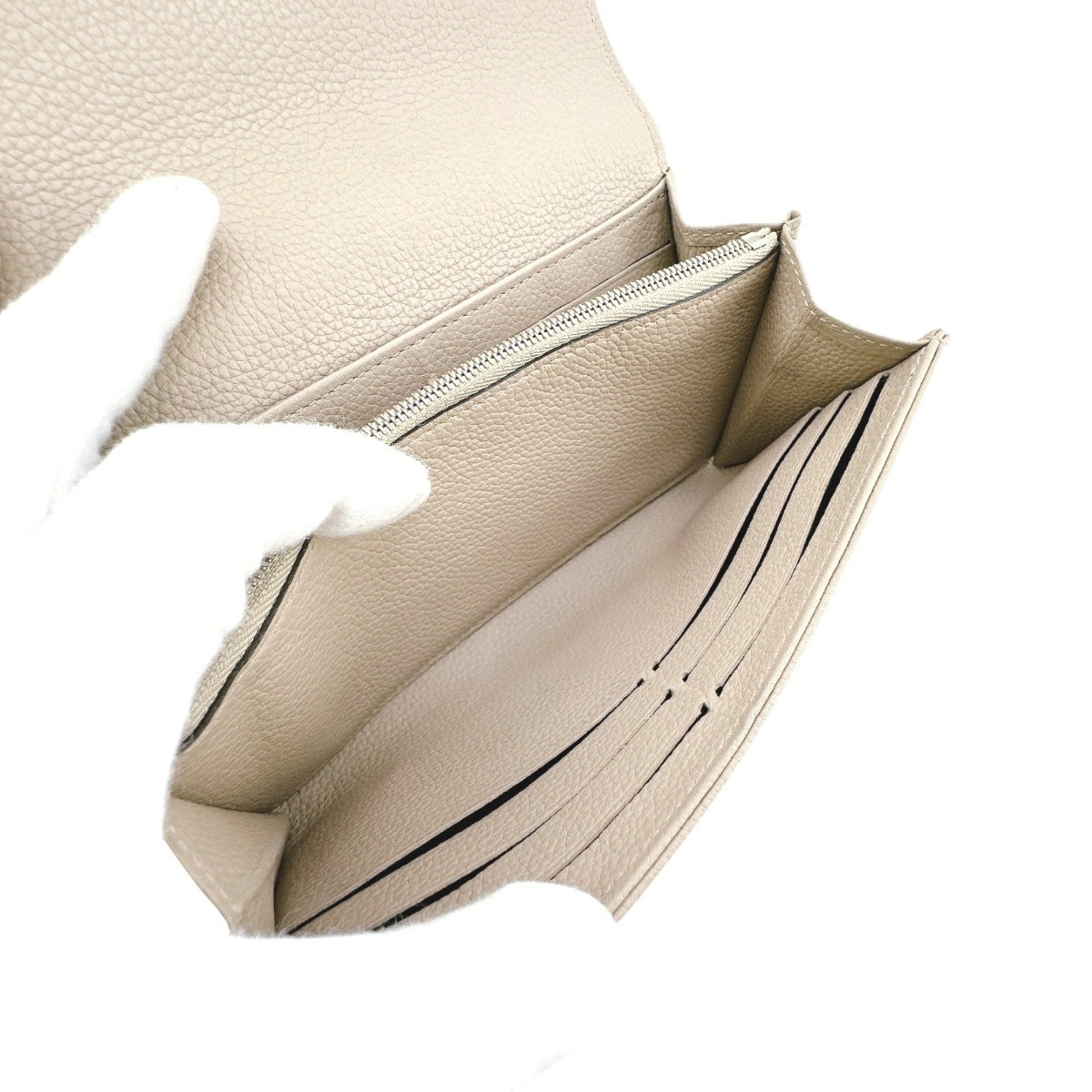 Louis Vuitton Beige Galle Monogram Mahina Leather Long Wallet (Tri-Fold)