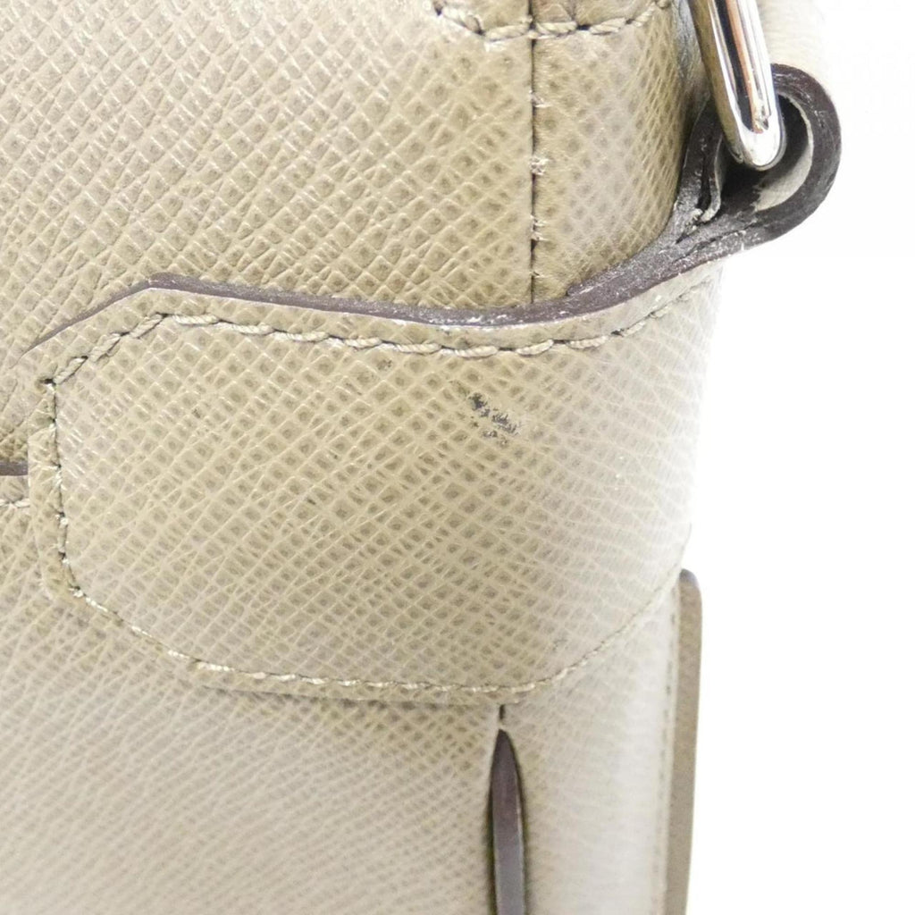 Louis Vuitton Taiga Aurore Leather Shoulder Bag