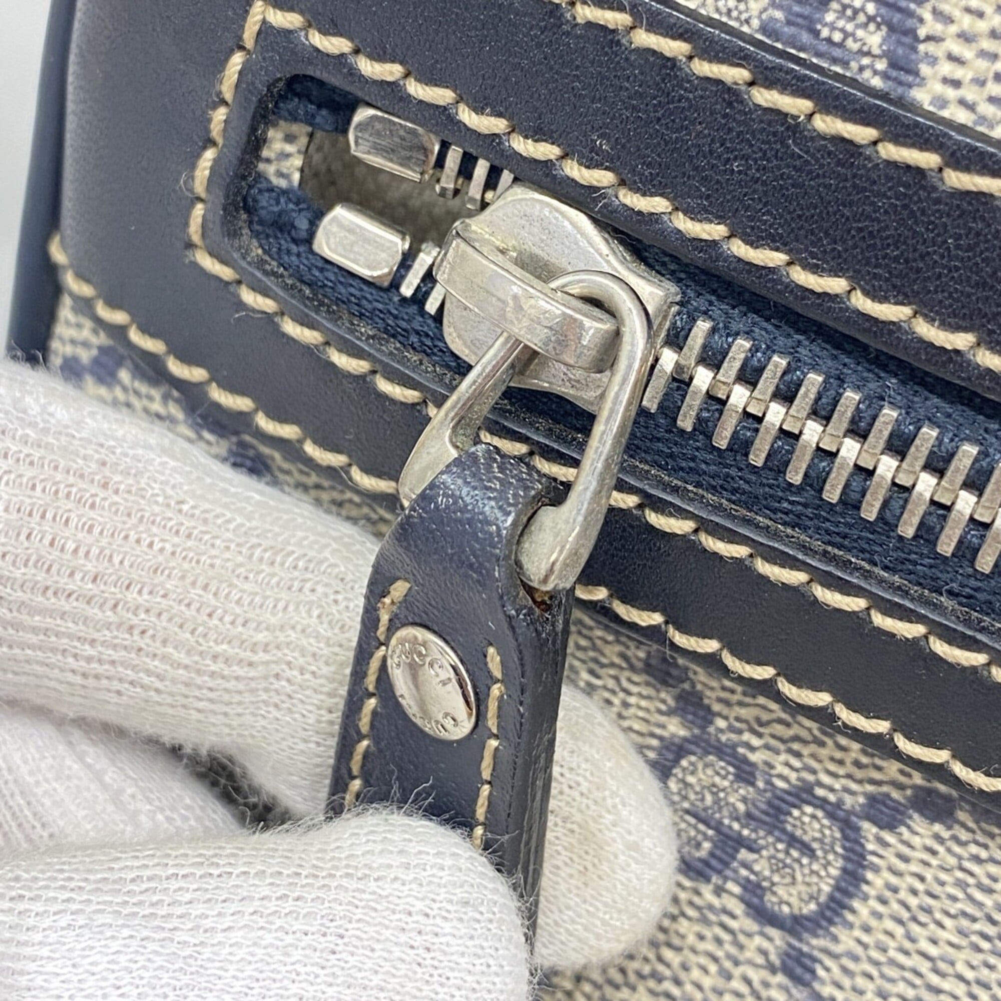 Gucci Navy Pvc Shoulder Bag (Pre-Owned)