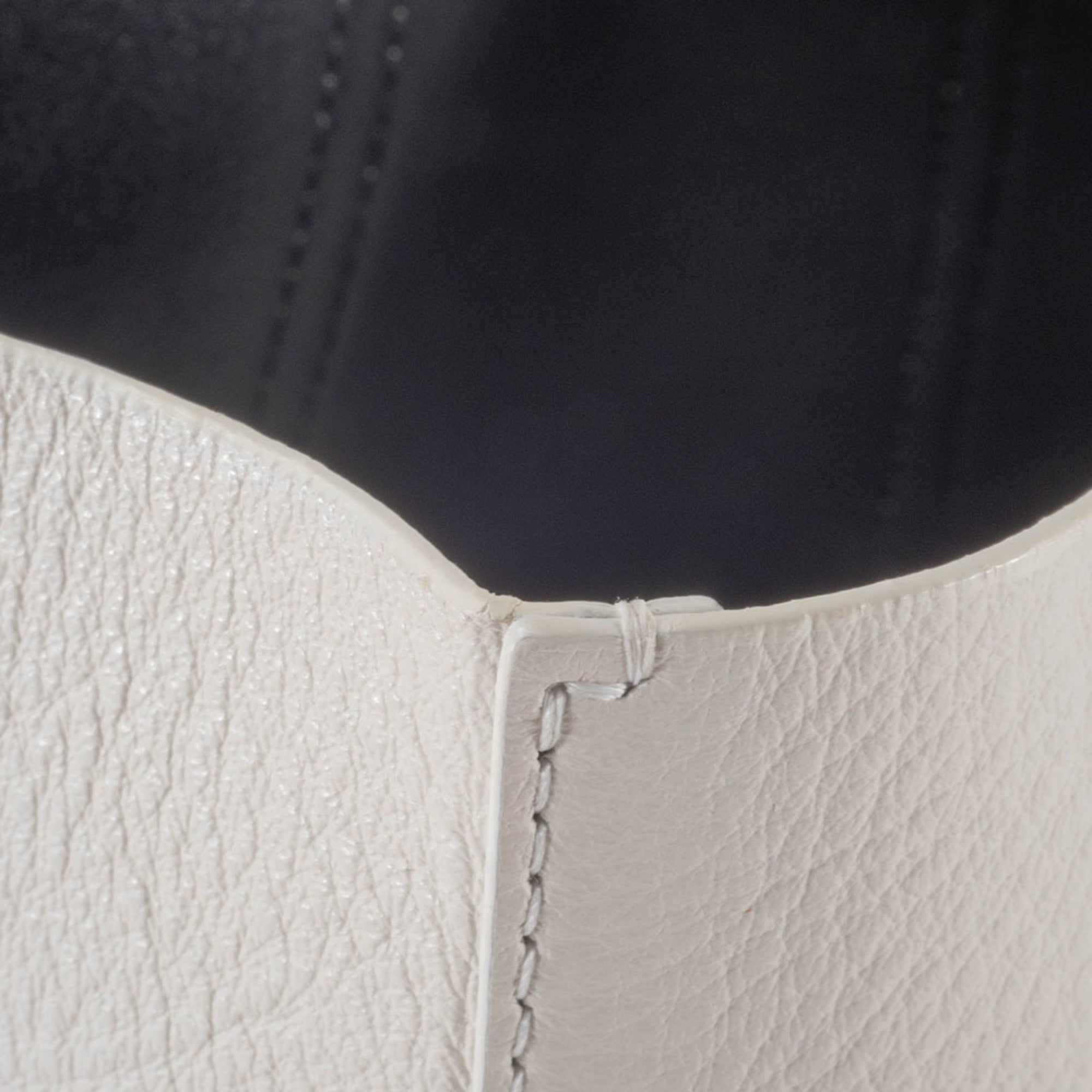 Balenciaga White Leather Shoulder Bag Tote