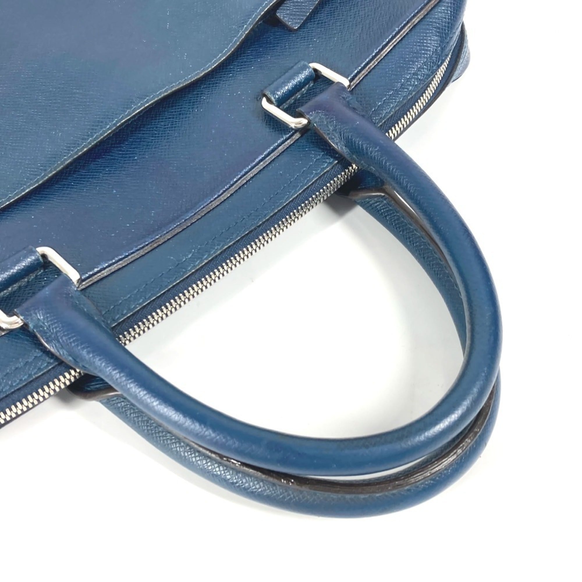 Louis Vuitton Navy Ocean Taiga Leather Briefcase Handbag