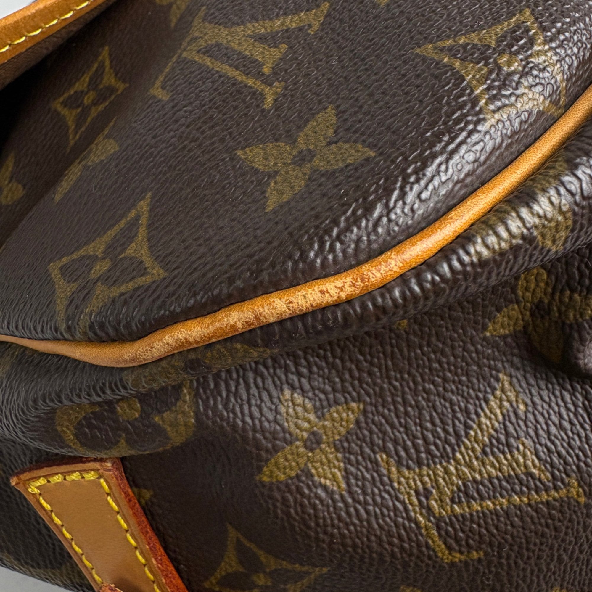 Louis Vuitton Brown Monogram Monogram Shoulder Bag