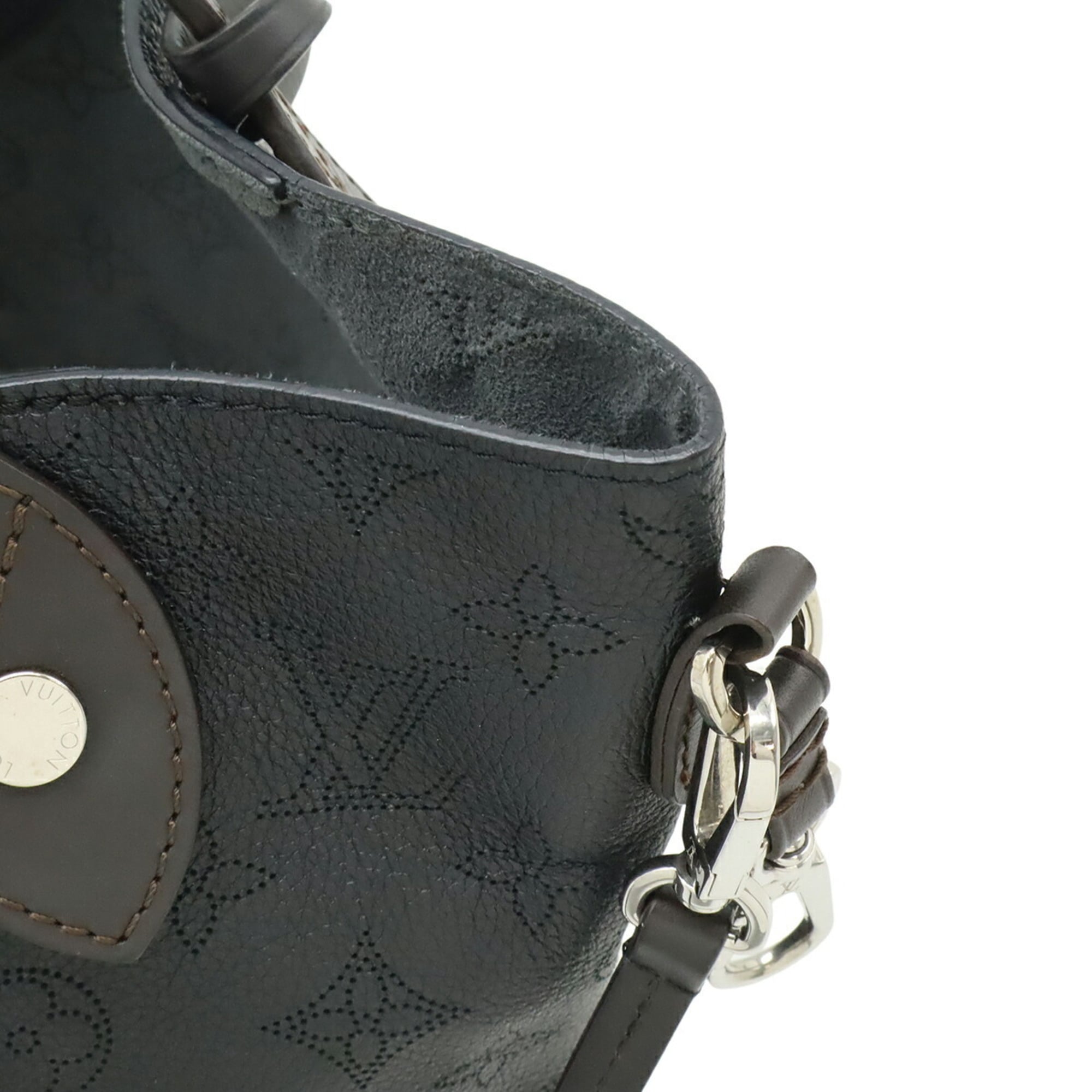 Louis Vuitton Black Noir Mahina Leather Handbag Pouch Shoulder Bag