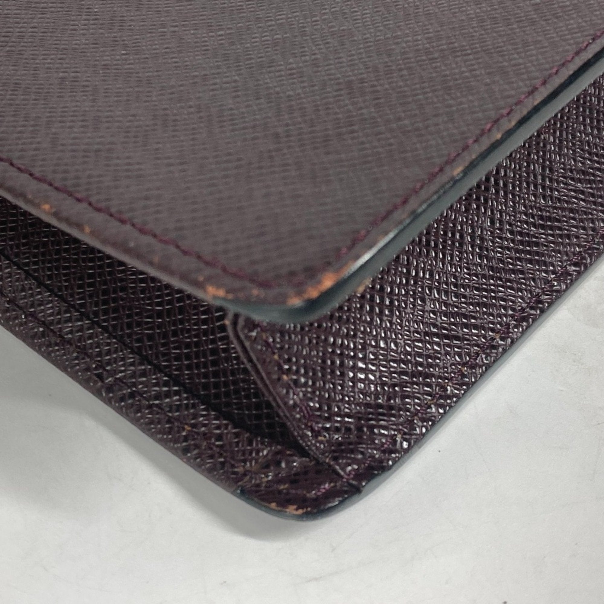 Louis Vuitton Acajou Red Color Wine Taiga Leather Leather Briefcase