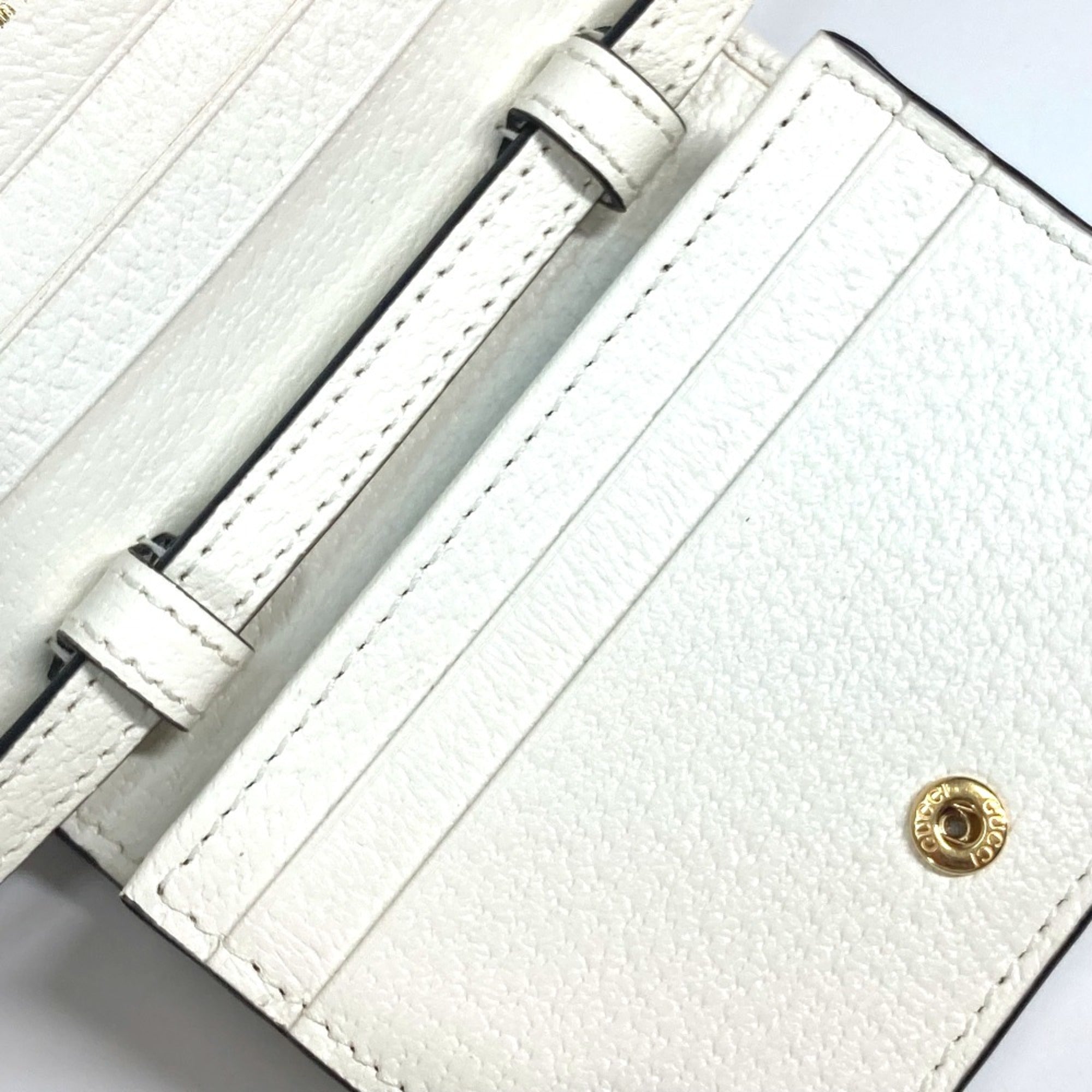 Gucci White Leather Wallet (Bi-Fold) (Pre-Owned)