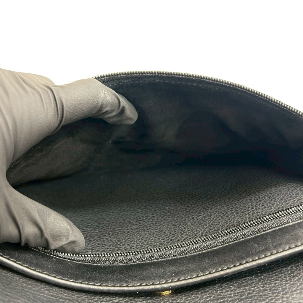 Gucci Black Leather Pochette Shoulder Bag (Pre-Owned)