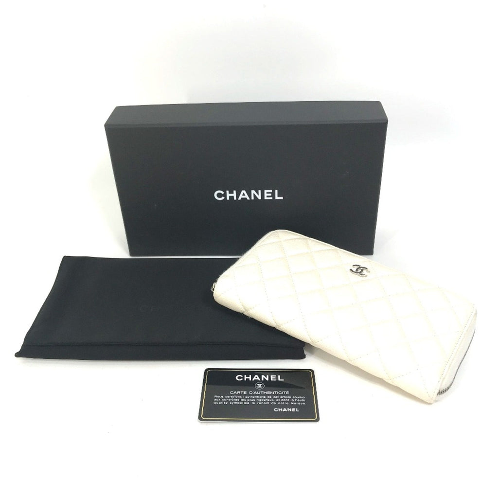 Chanel White Leather Long Wallet (Bi-Fold)