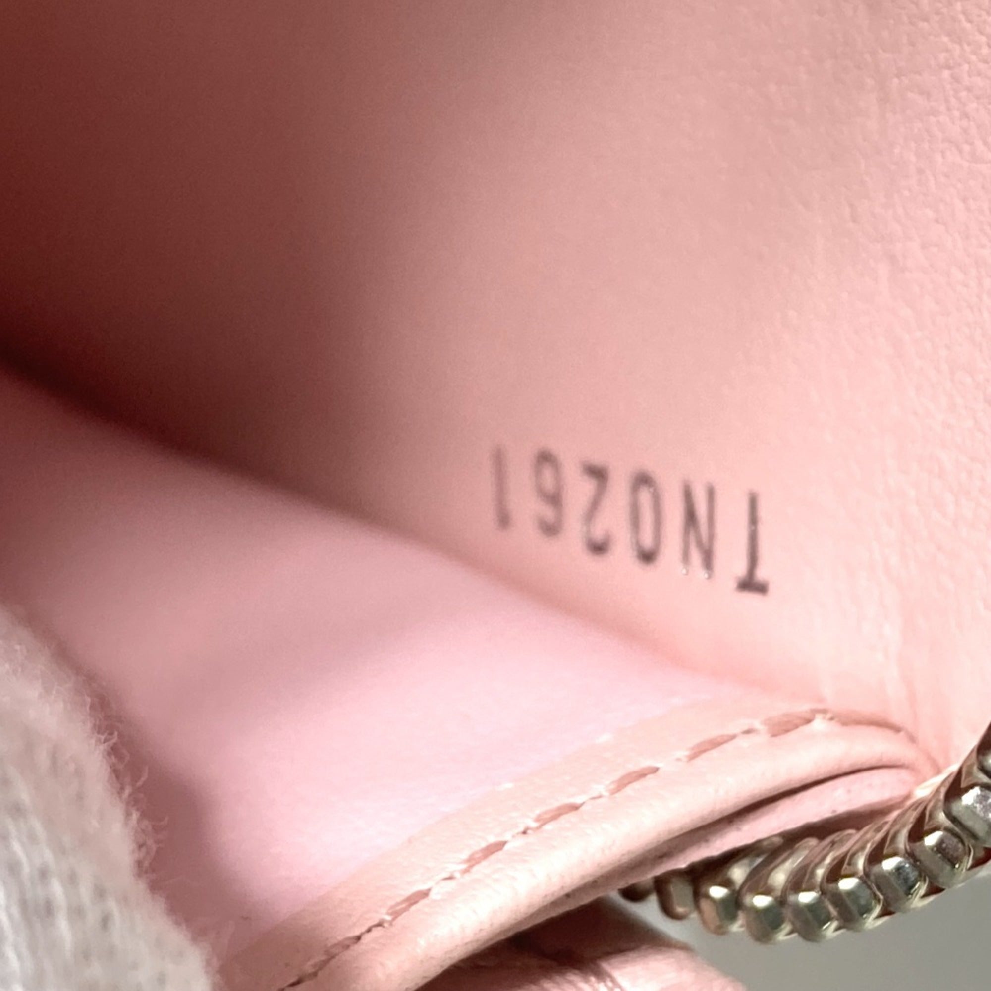 Louis Vuitton Mahina Pink White Mahina Leather Long Wallet