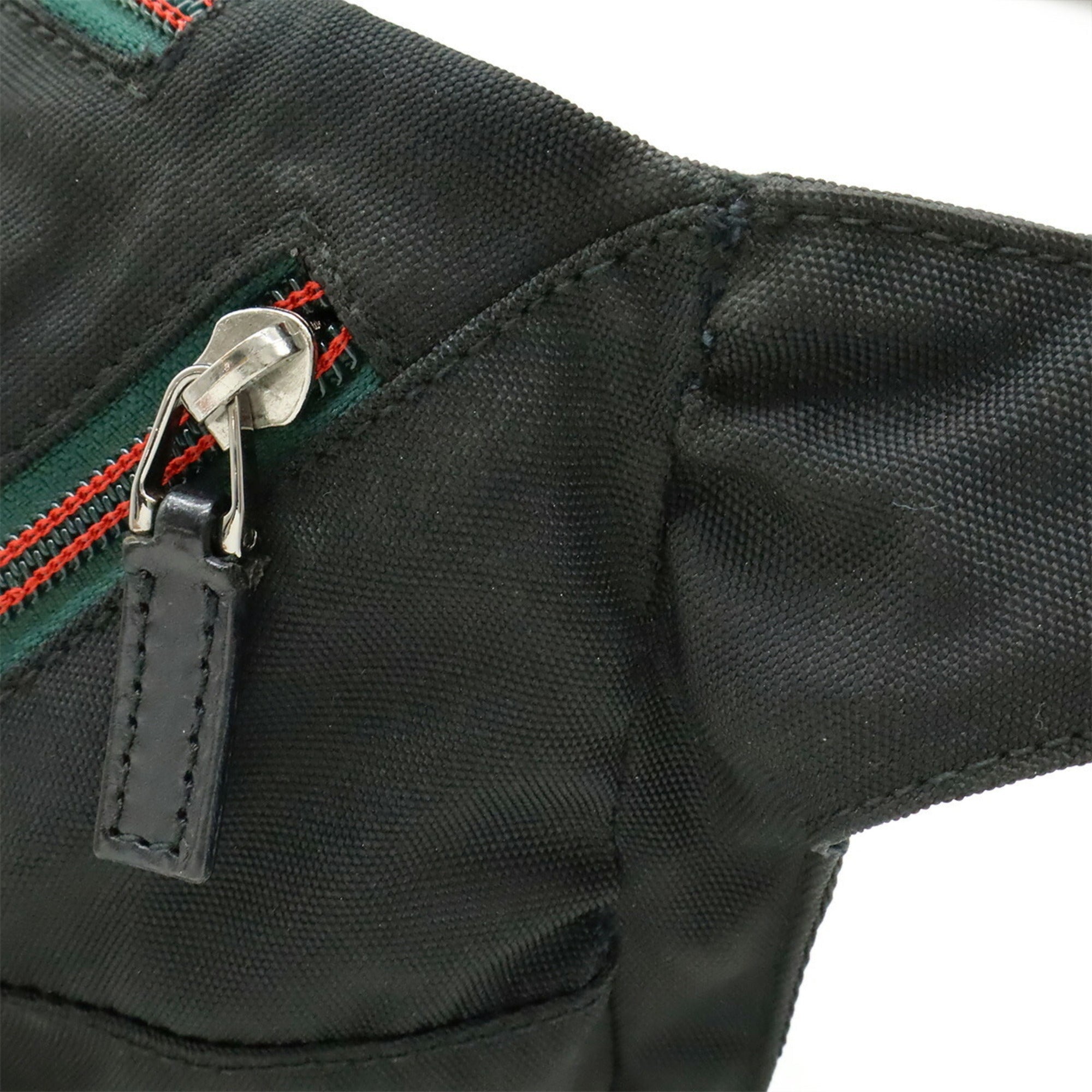 Gucci Black Nylon Canvas Leather Pouch Sling Bag (Pre-Owned)