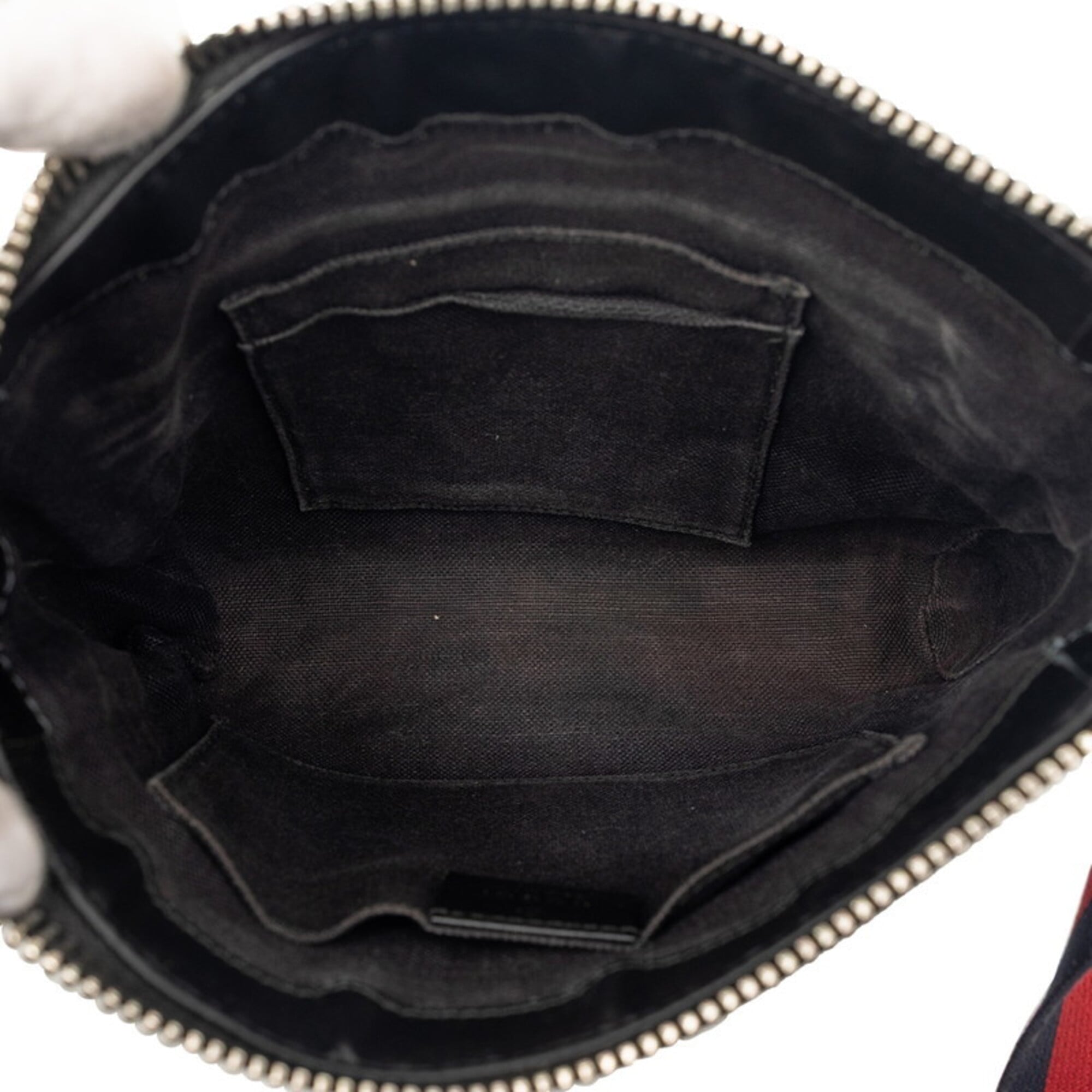 Gucci Black Gray Gg Supreme Shoulder Bag (Pre-Owned)