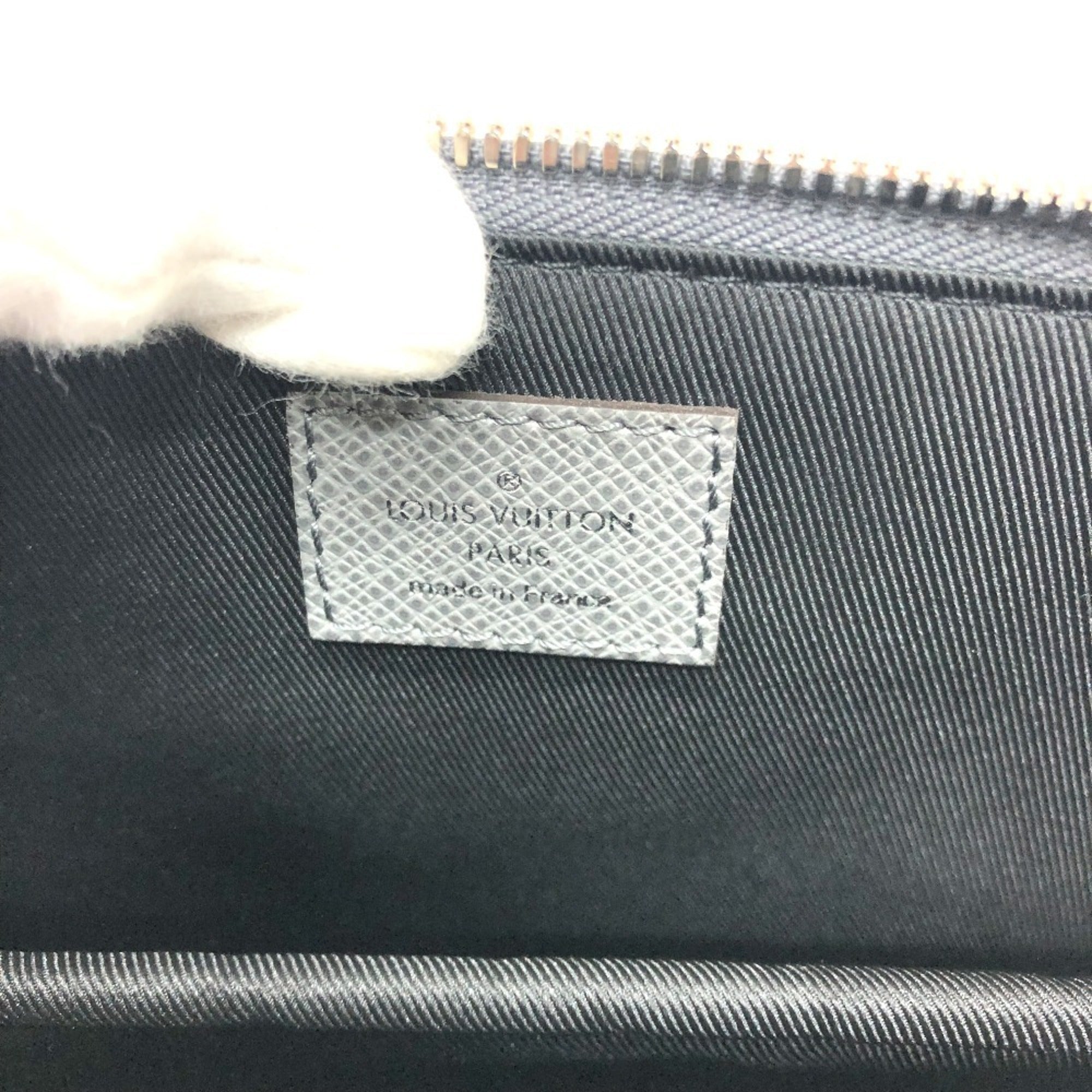 Louis Vuitton Taiga Gray Taiga Leather Briefcase