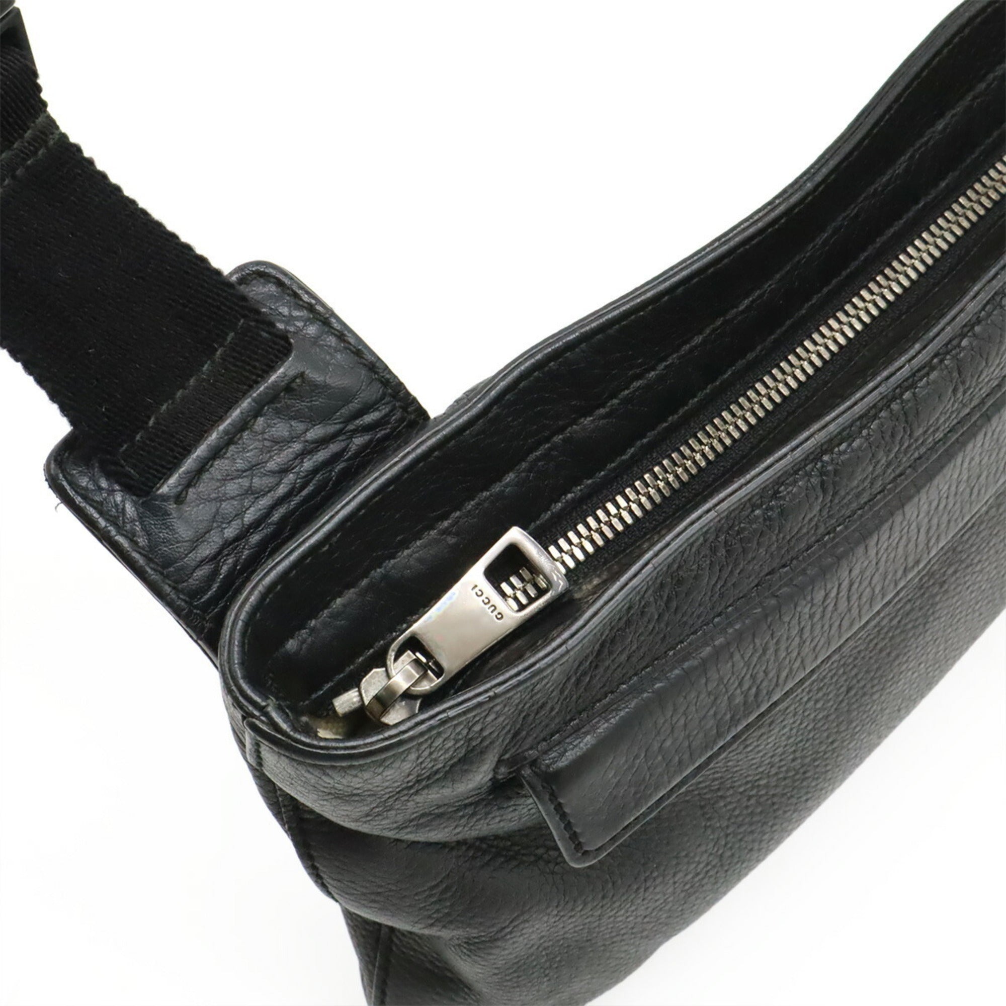 Gucci Soho Black Leather Shoulder Bag Sling Bag (Pre-Owned)
