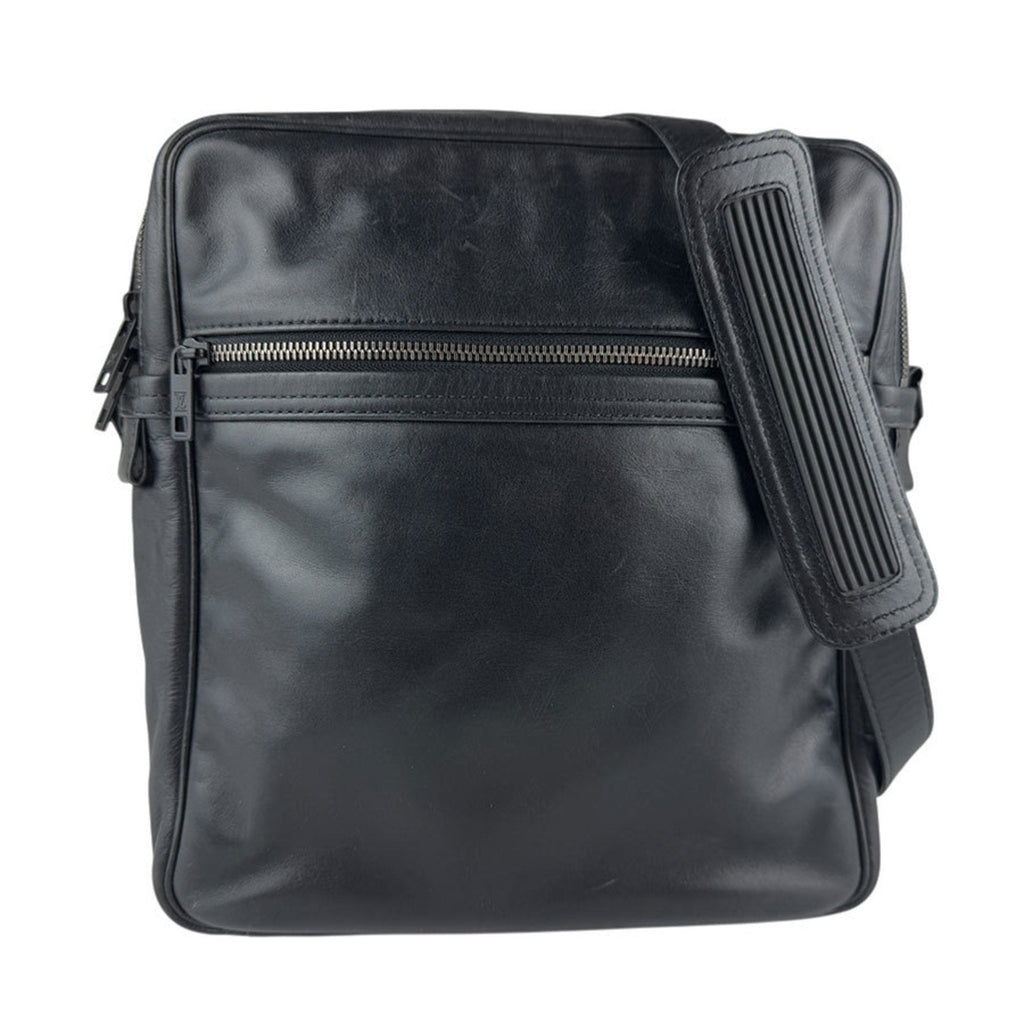 Louis Vuitton Noir Shoulder Bag