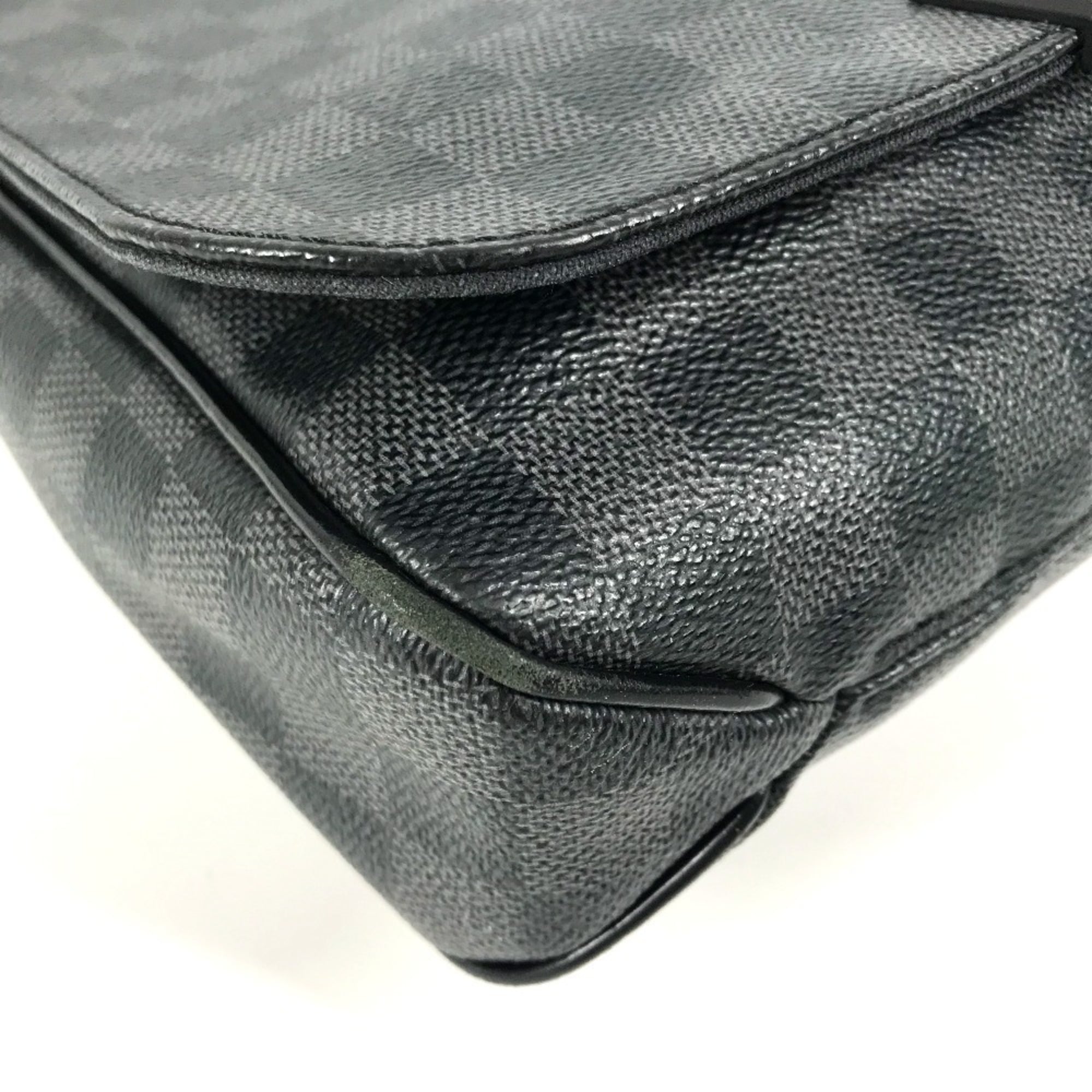 Louis Vuitton Black Damier Graphite Messenger Bag Shoulder Bag