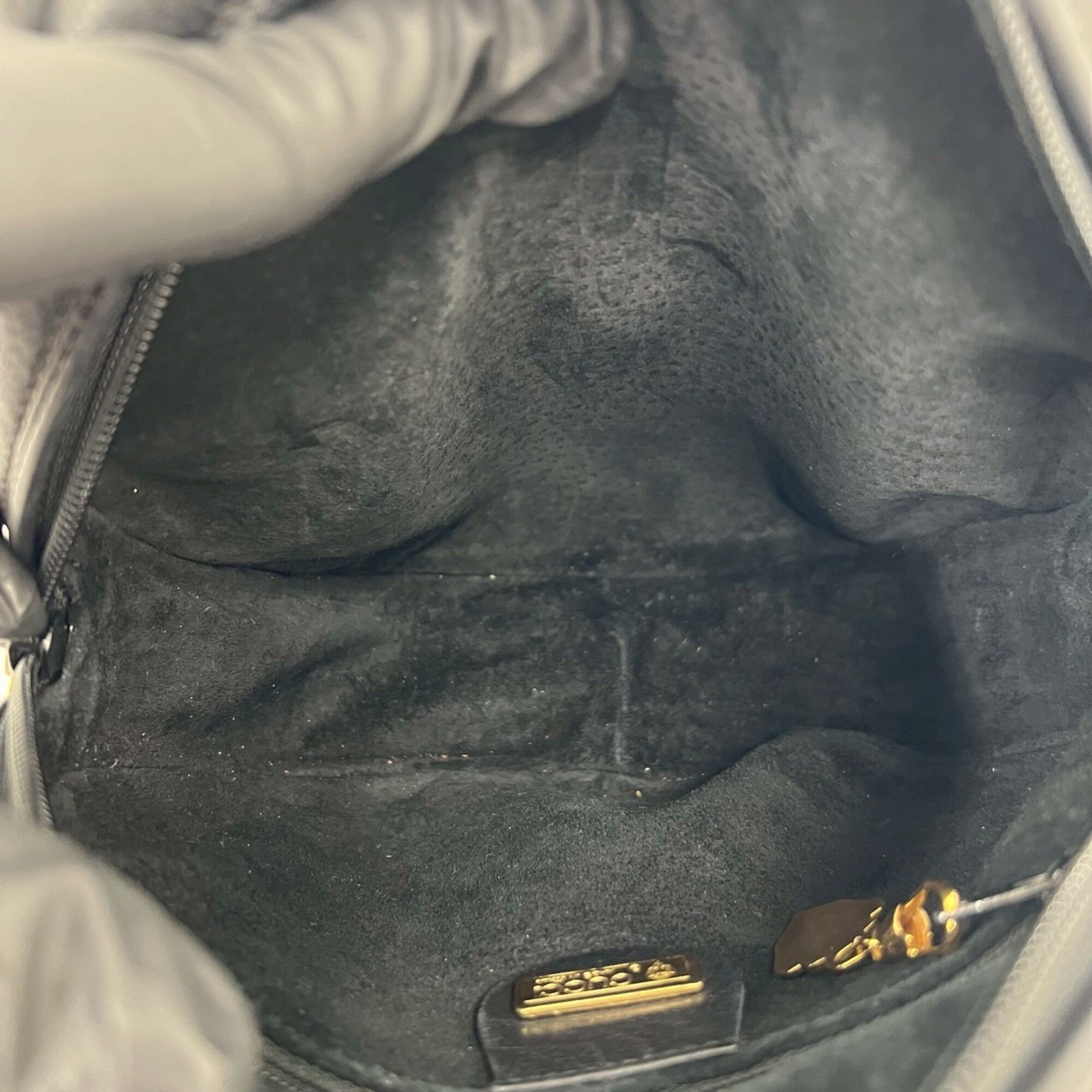 Gucci Black Leather Pochette Shoulder Bag (Pre-Owned)