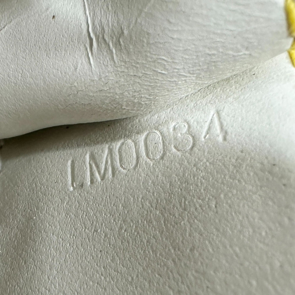 Louis Vuitton Blanc Leather Shoulder Bag