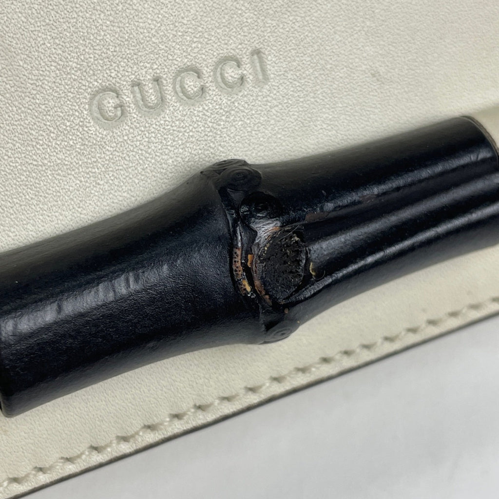 Gucci Bamboo White Leather Shoulder Bag (Pre-Owned)