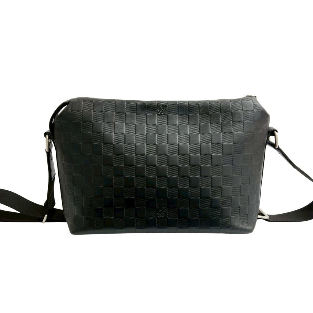 Louis Vuitton Black Leather Shoulder Bag