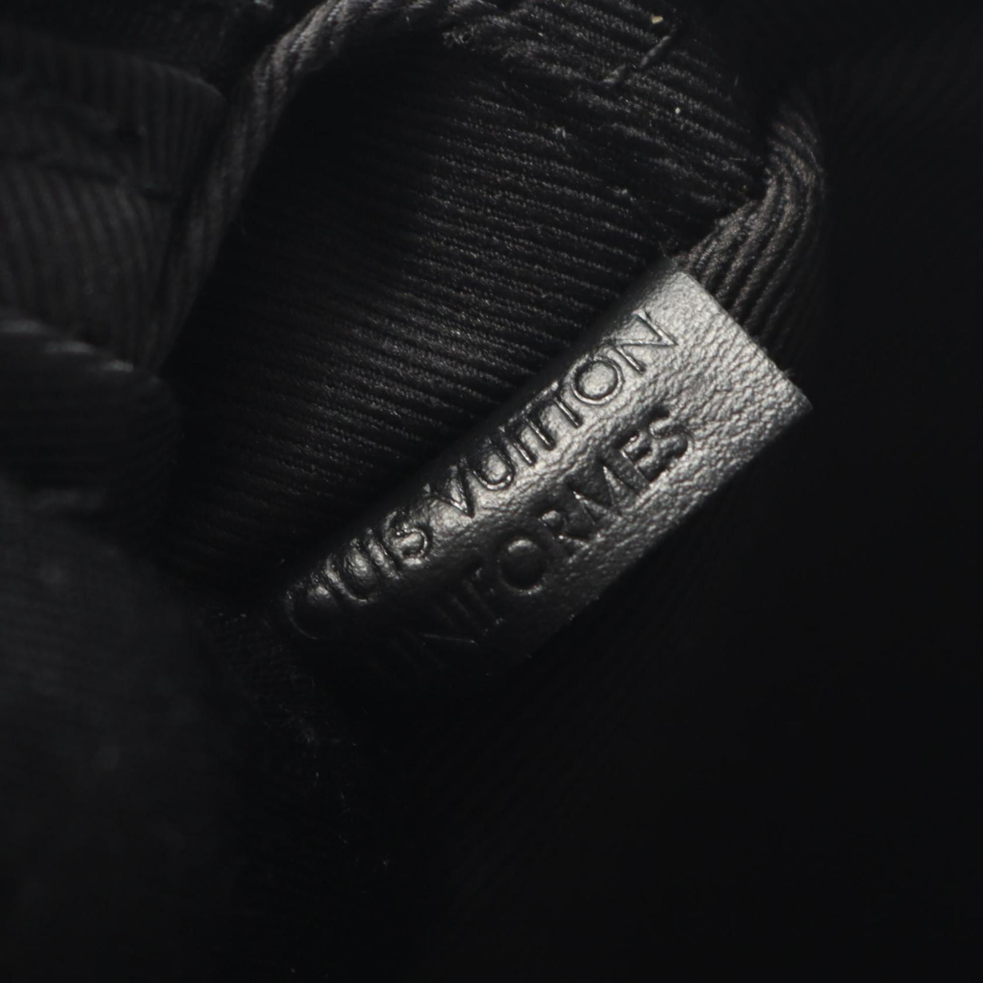 Louis Vuitton Black Noir Leather Fanny Pack Pochette