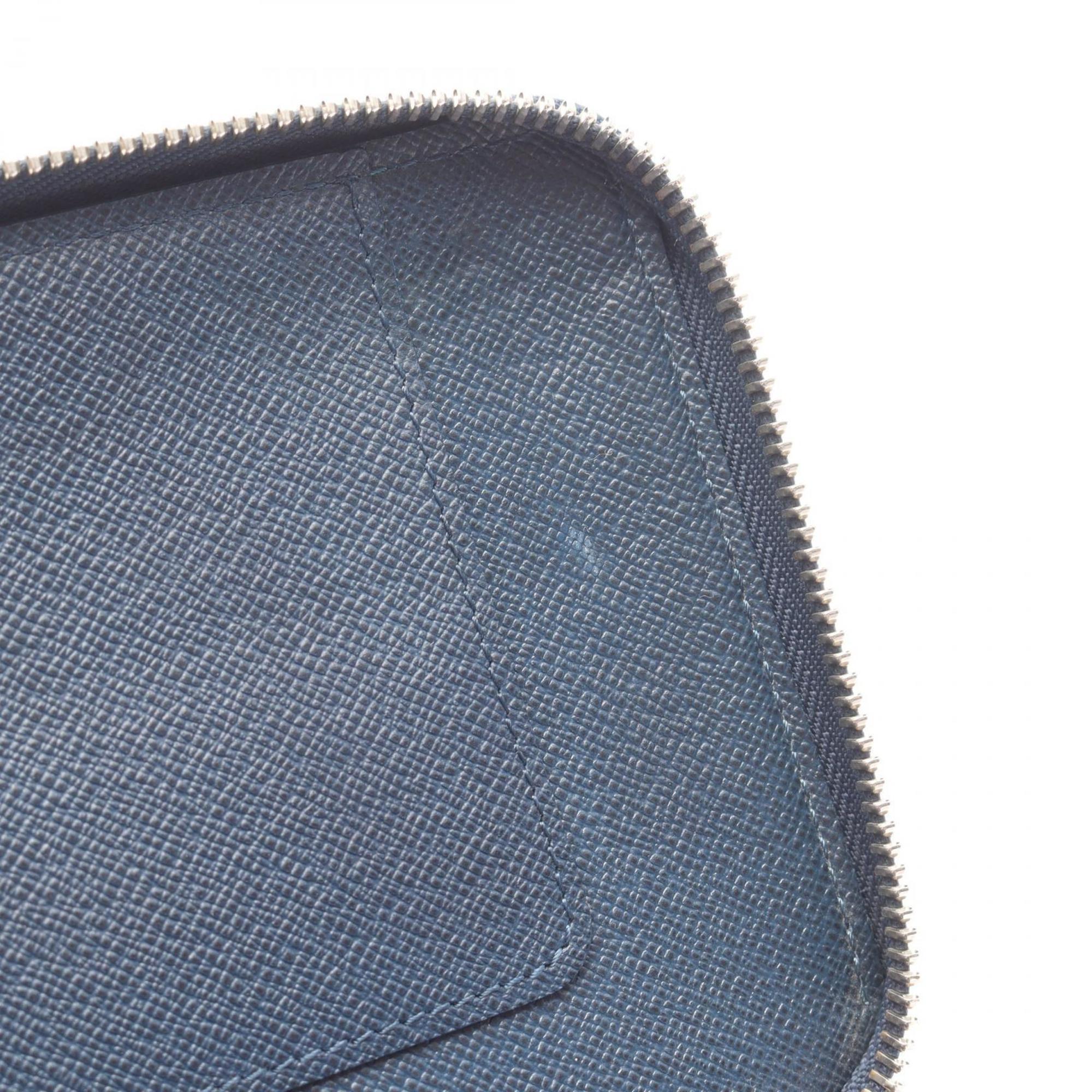 Louis Vuitton Navy Ocean Taiga Leather Long Wallet