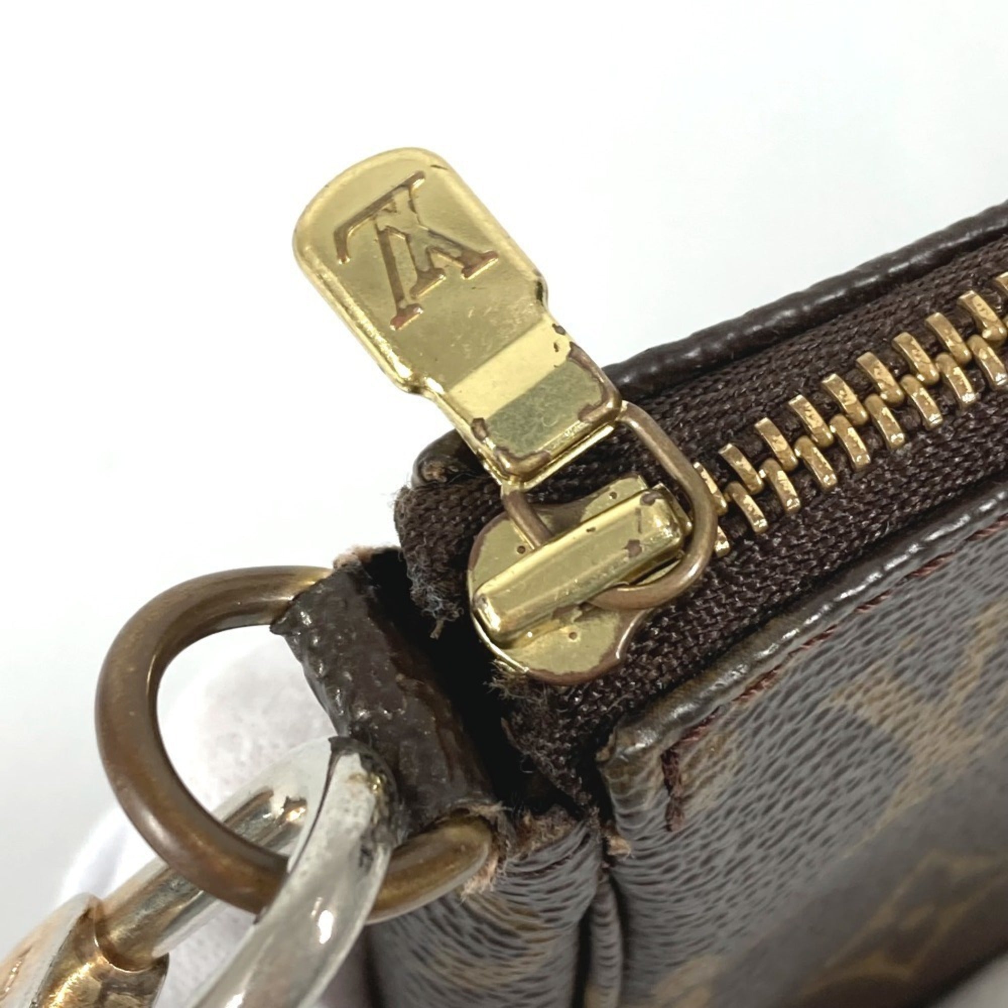 Louis Vuitton Brown Monogram Monogram Pochette Pouch Shoulder Bag