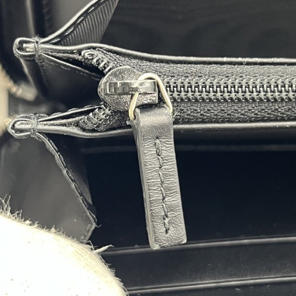 Gucci Beige Black Gg Supreme Leather Long Wallet (Bi-Fold) (Pre-Owned)