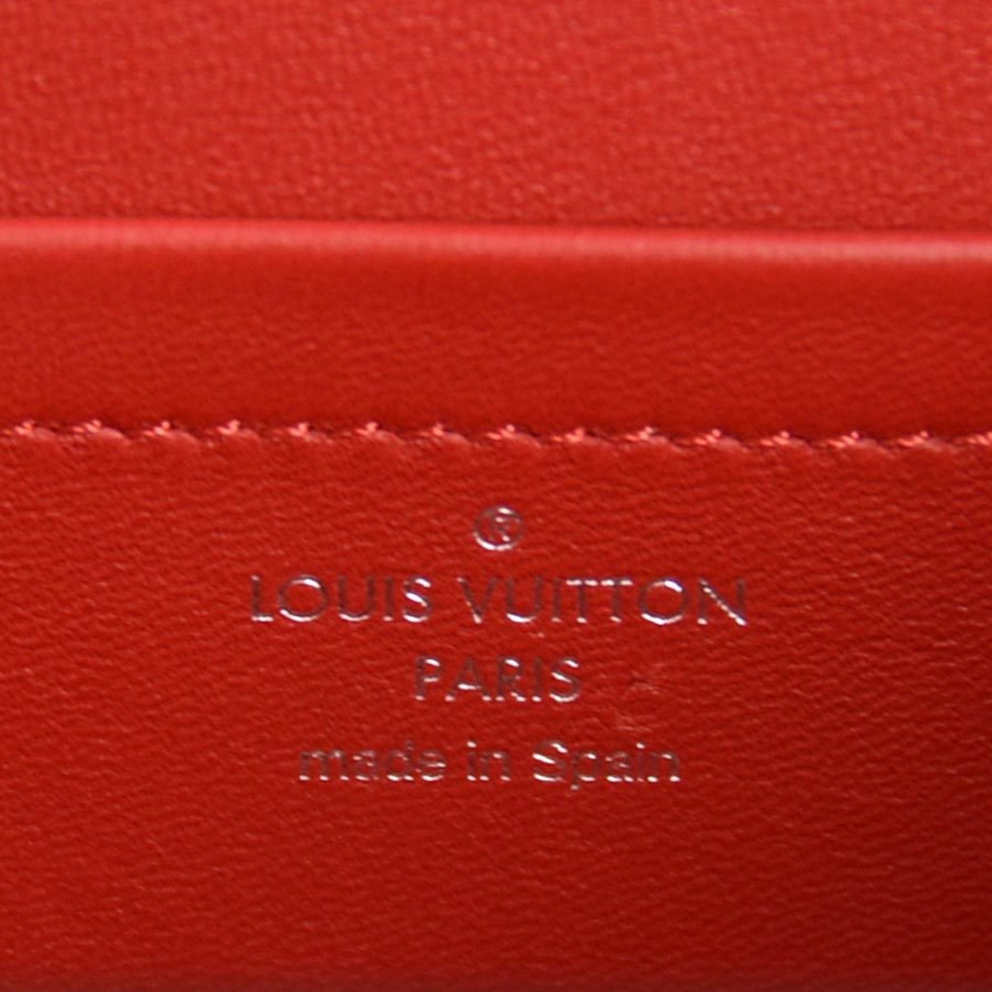 Louis Vuitton Noir Epi Leather Shoulder Bag Vanity Bag