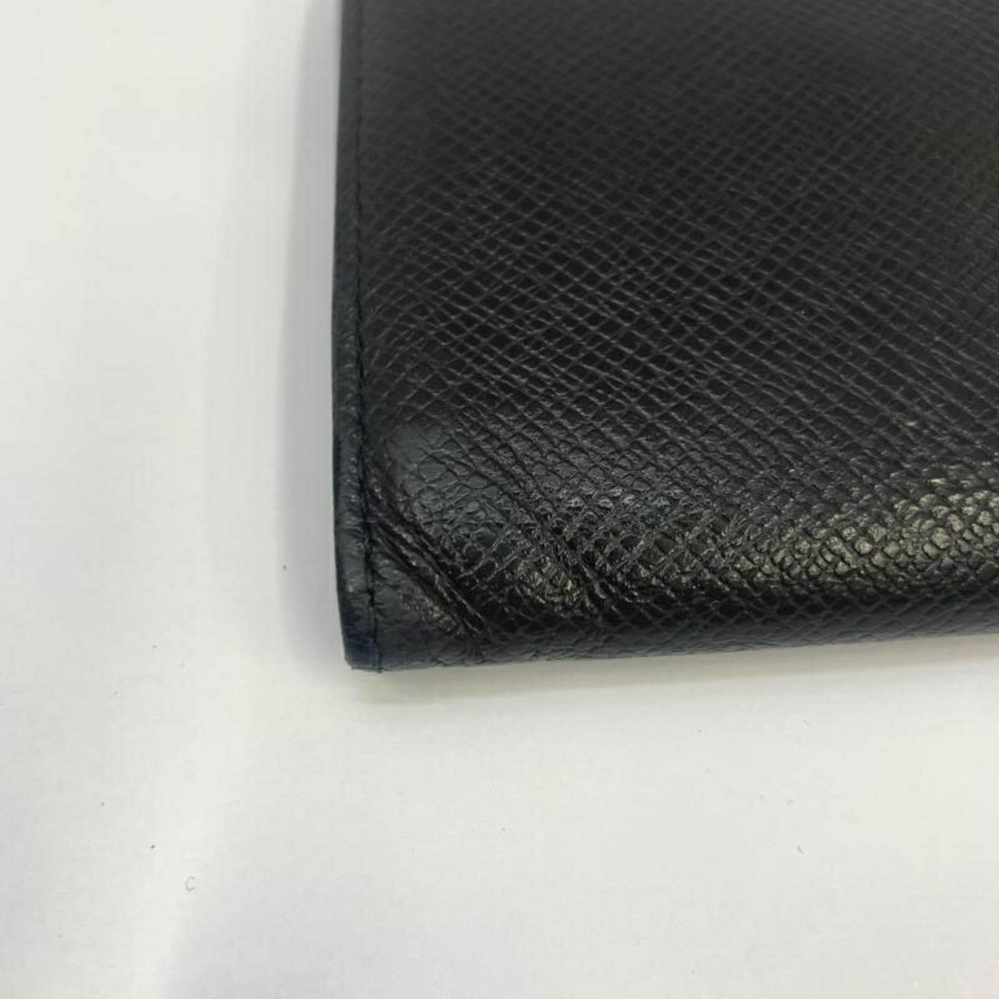 Louis Vuitton Taiga Taiga Leather Wallet