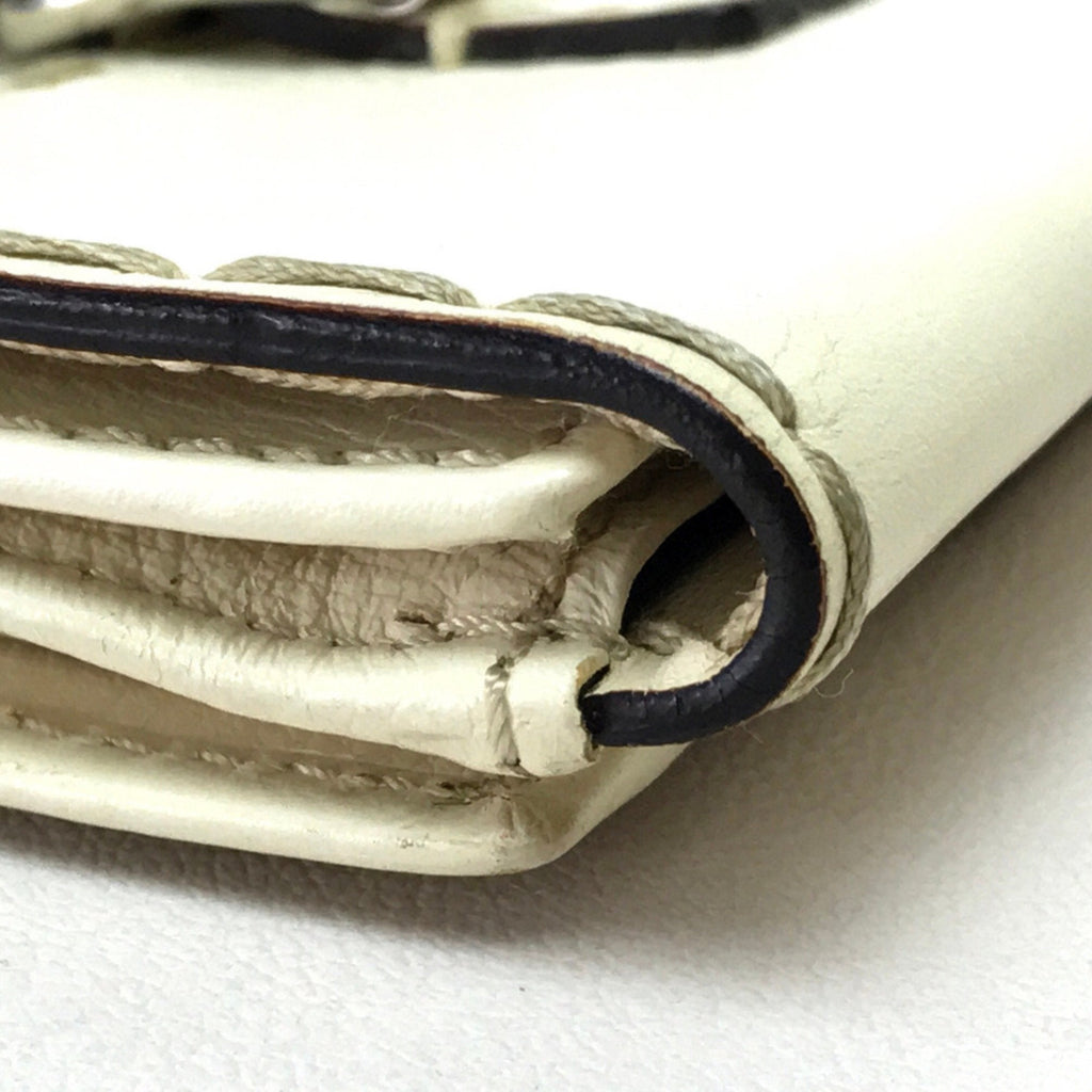 Chloé Beige Leather Wallet (Bi-Fold) (Pre-Owned)
