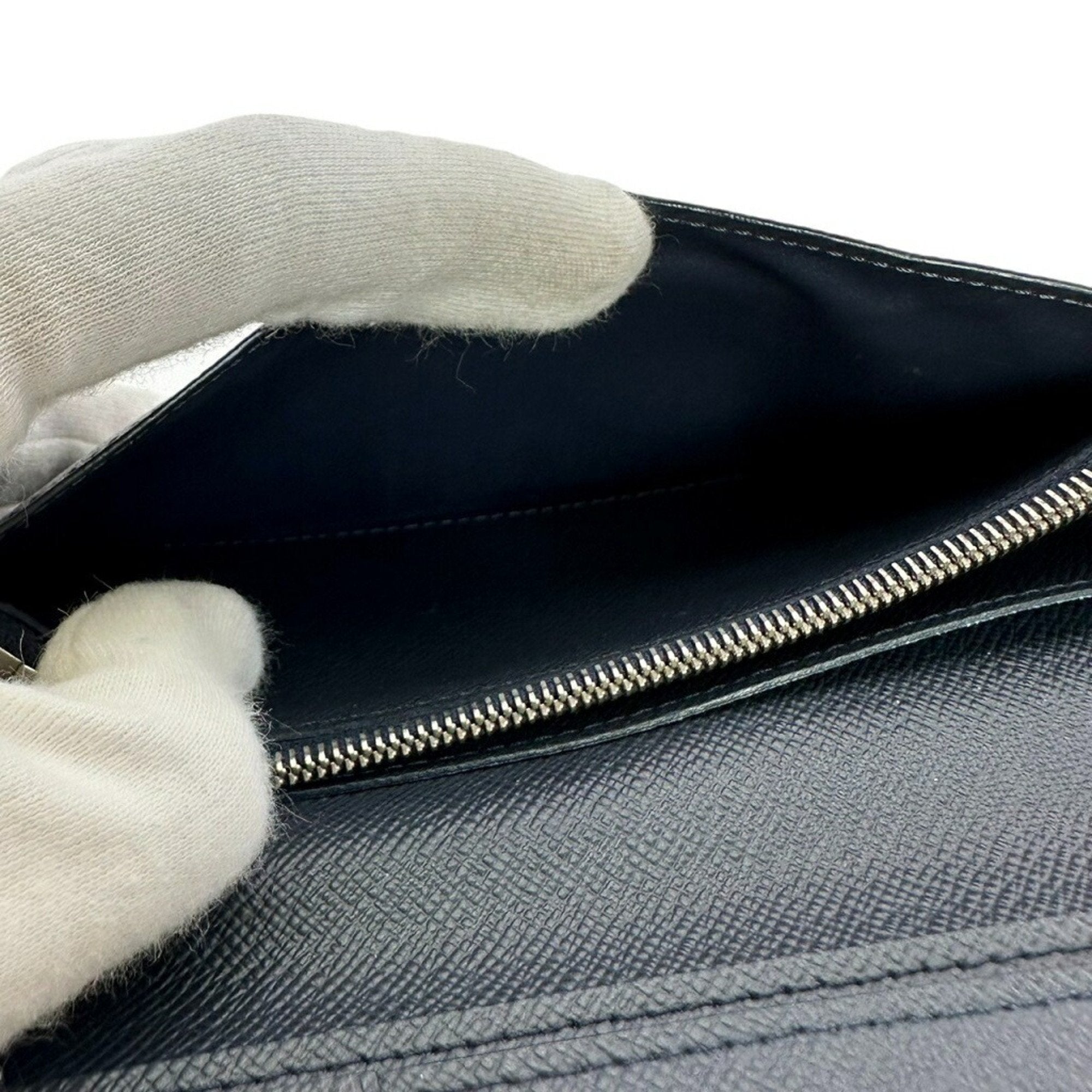 Louis Vuitton Noir Epi Leather Long Wallet