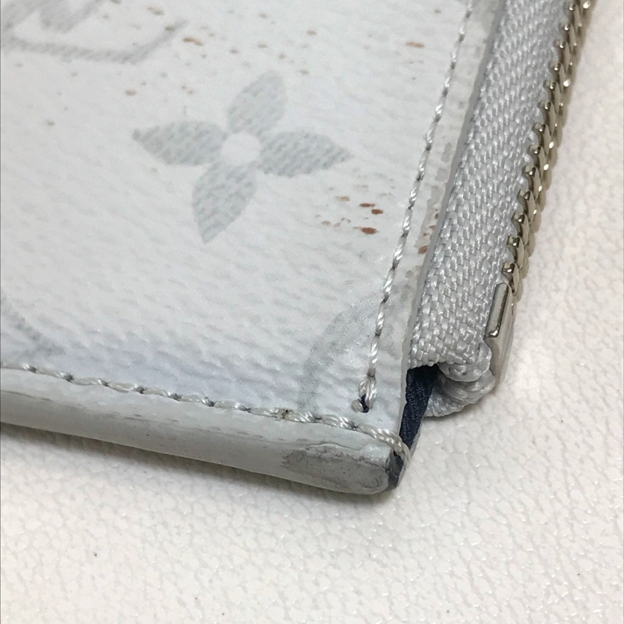Louis Vuitton Blue Red Color White Monogram Clutch Bag Pochette