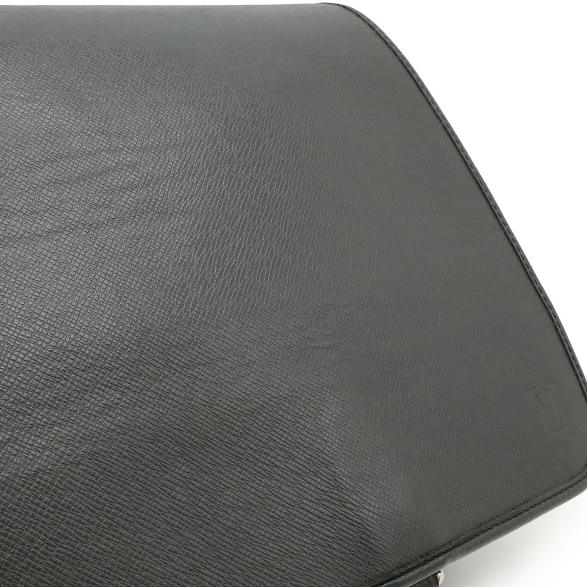 Louis Vuitton Ardoise Black Taiga Leather Shoulder Bag