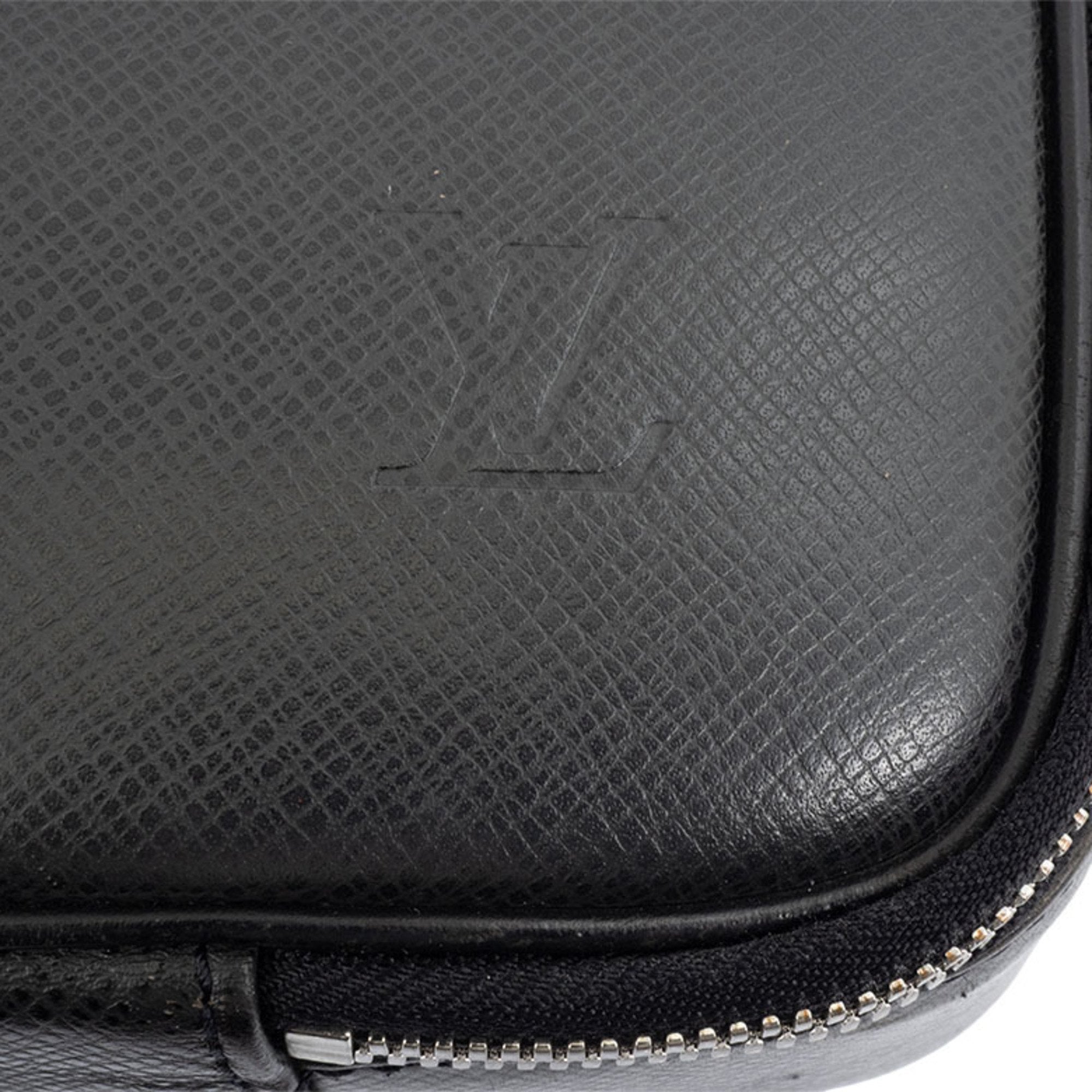 Louis Vuitton Ardoise Taiga Leather Shoulder Bag