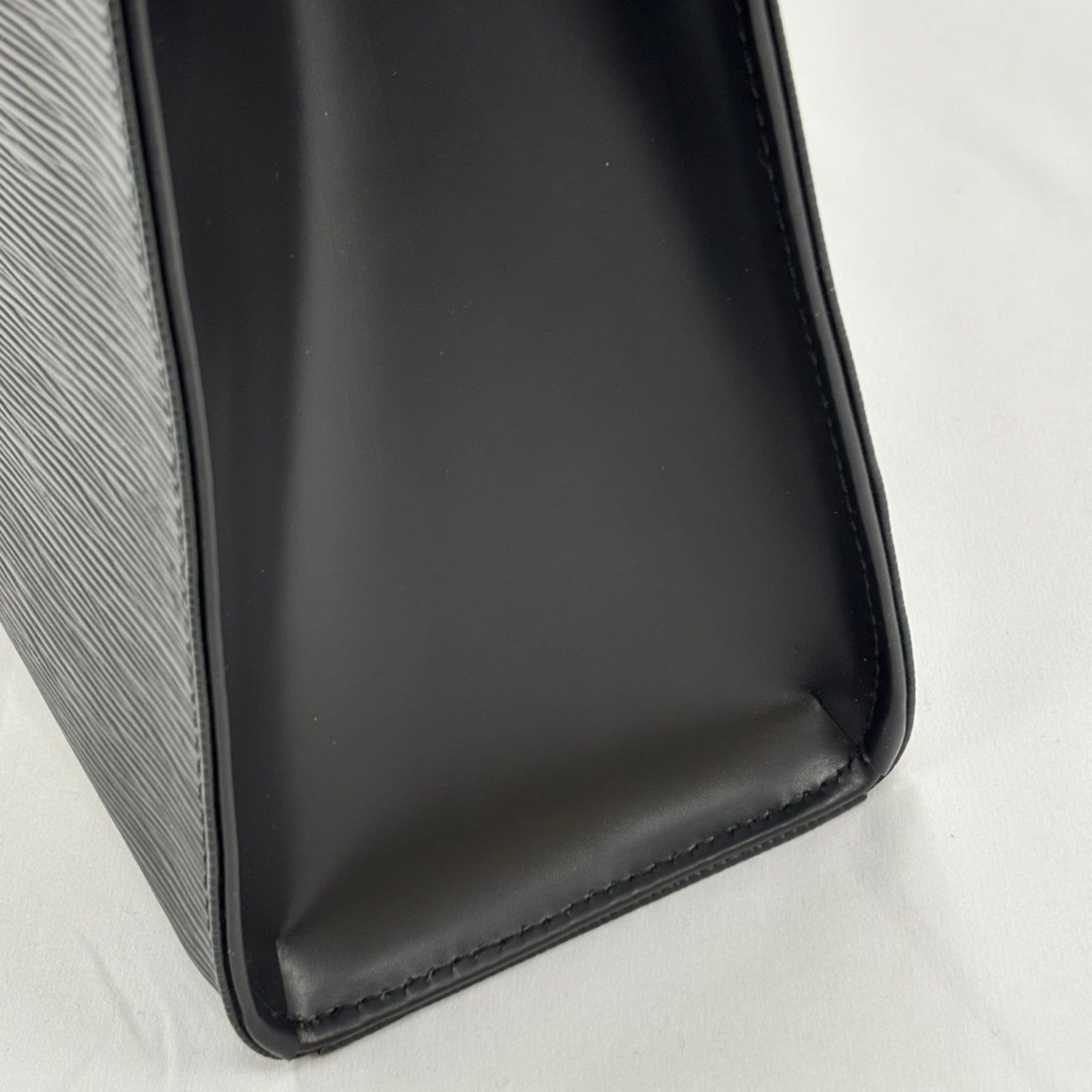 Louis Vuitton Black Noir Epi Leather Tote Bag