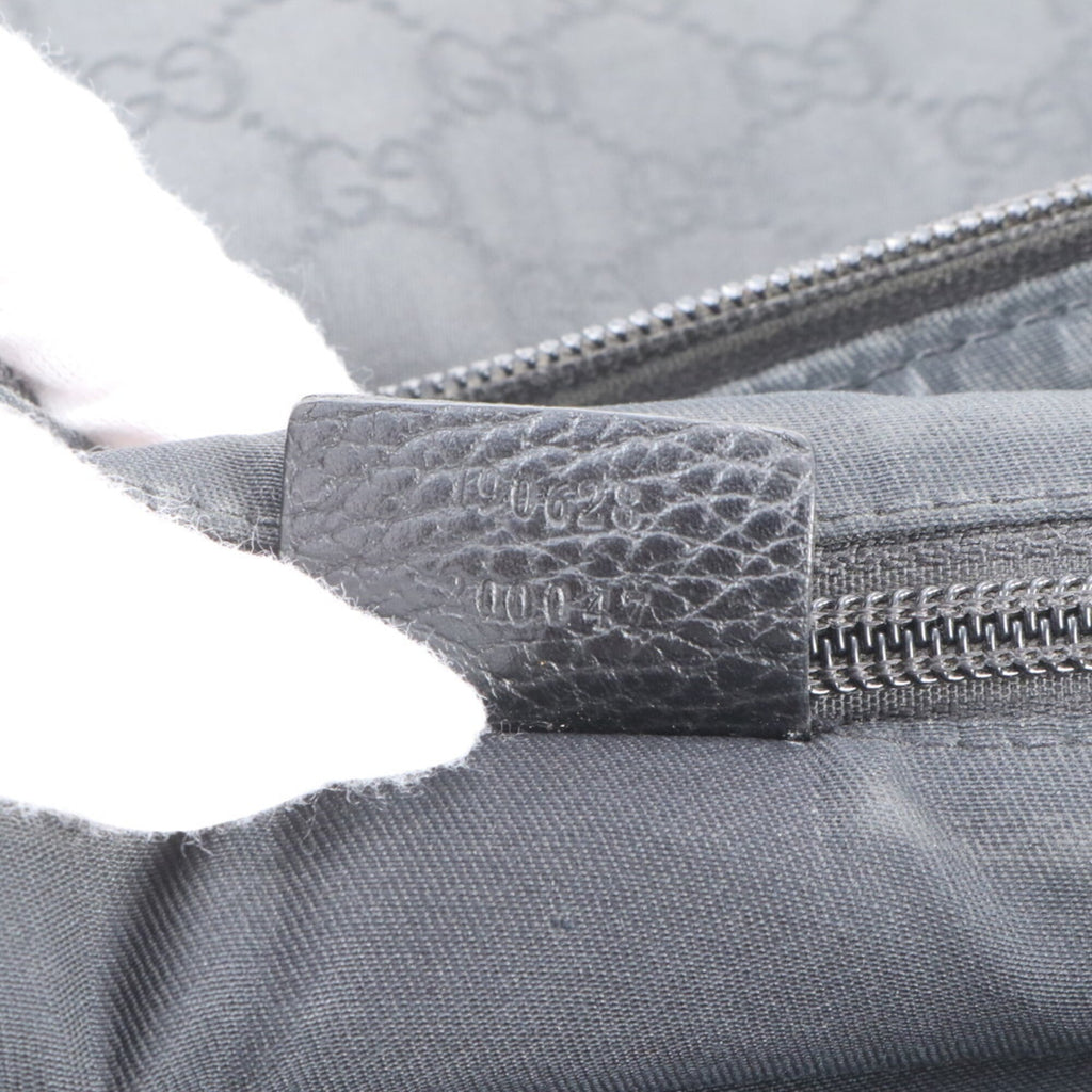 Gucci Black Nylon Leather Messenger Bag Shoulder Bag (Pre-Owned)