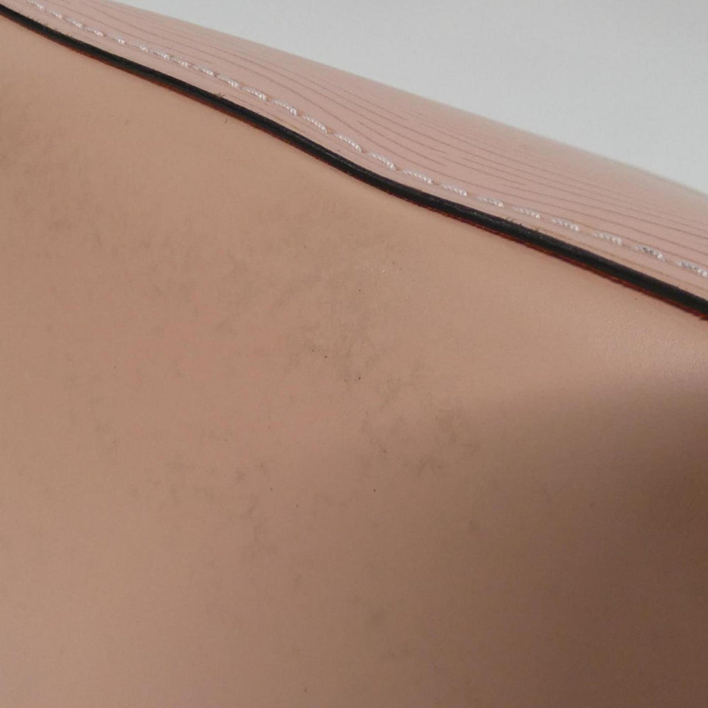 Louis Vuitton Rose Leather Shoulder Bag