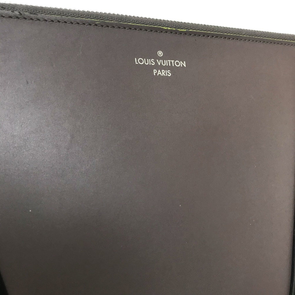 Louis Vuitton Gray Leather Clutch Bag