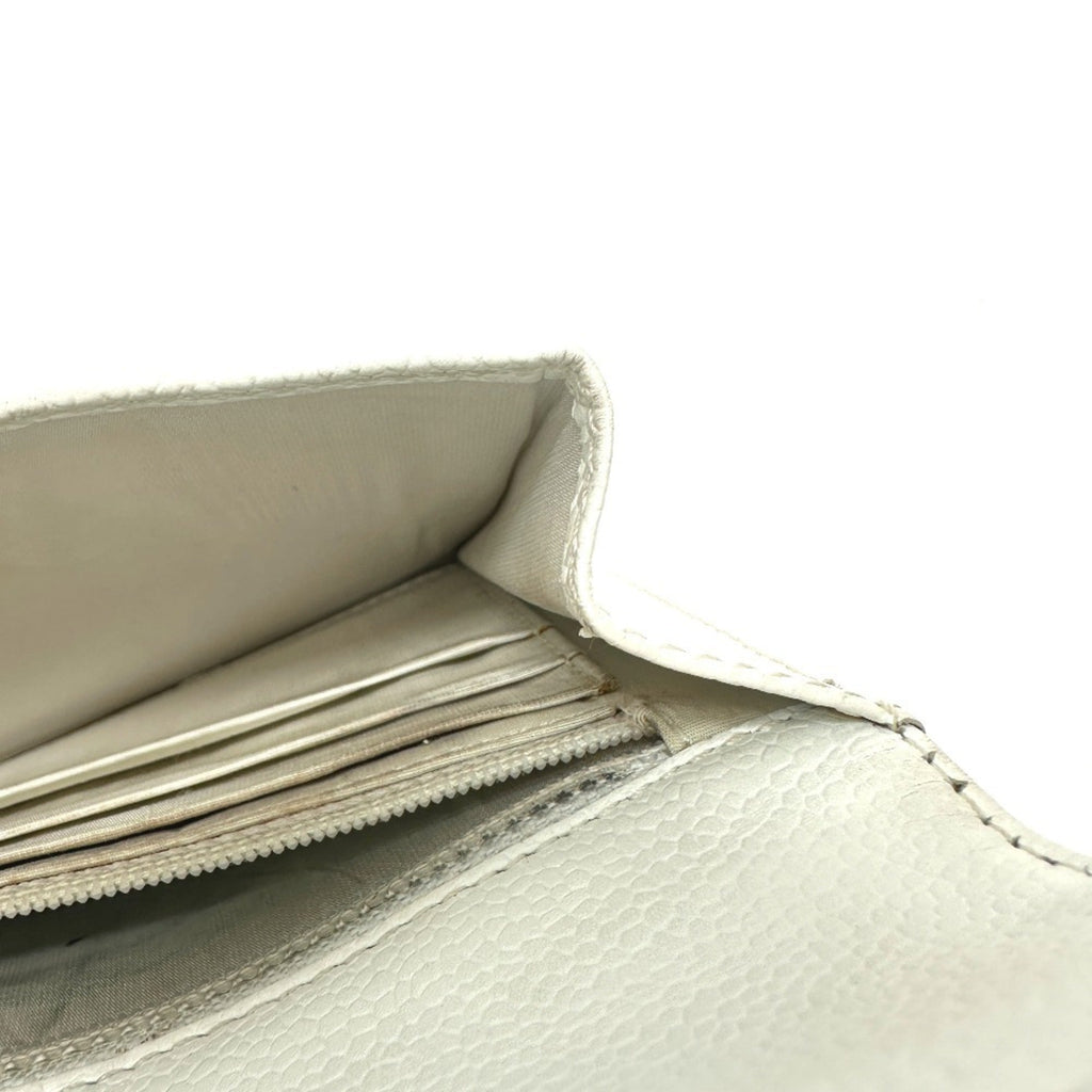 Chanel White Grained Calfskin Wallet (Bi-Fold)