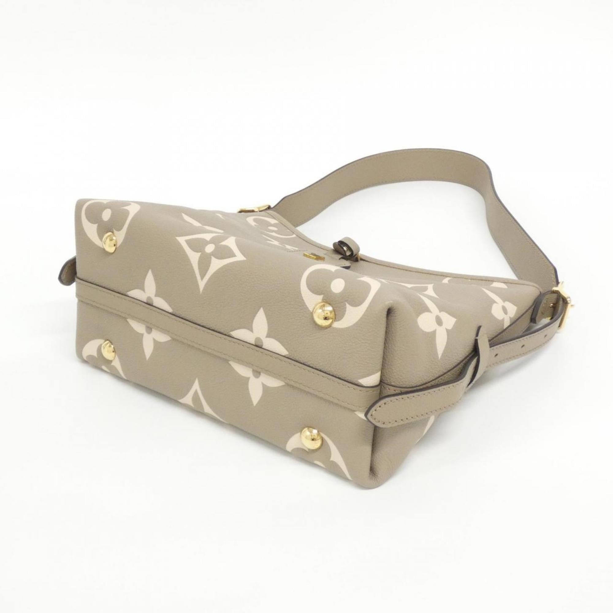 Louis Vuitton Cream Tourterelle Leather Pouch Shoulder Bag