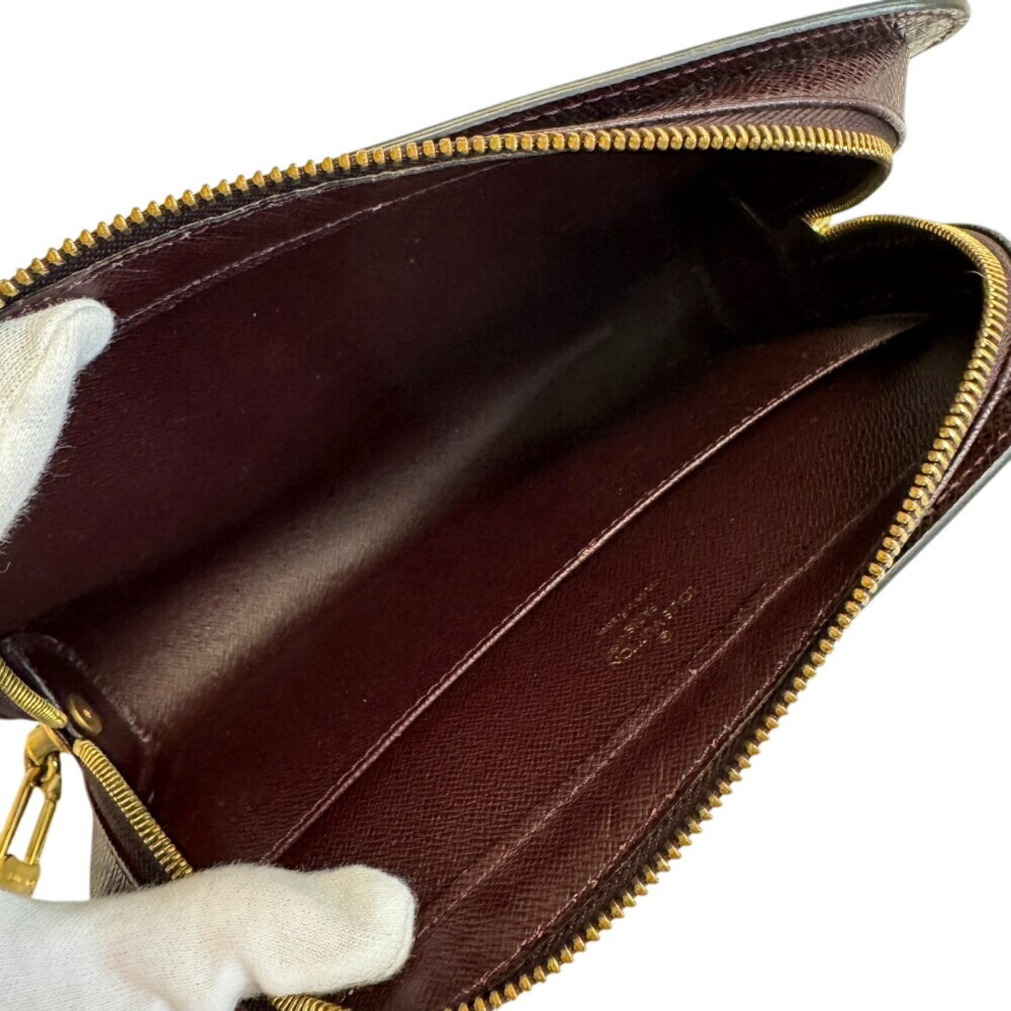 Louis Vuitton Wine Taiga Leather Clutch Bag