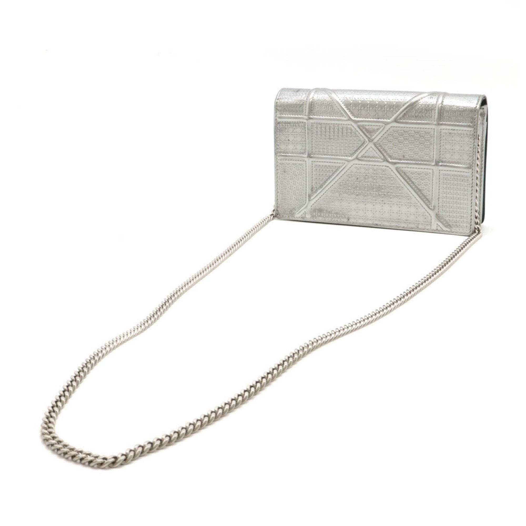 Christian Dior Silver Patent Leather Clutch Bag Pochette (Pre-Owned)