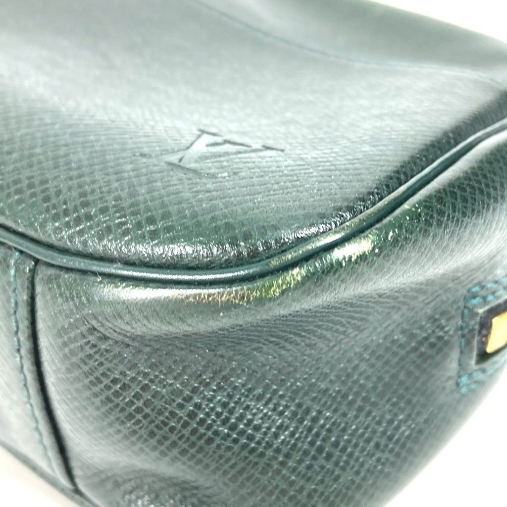 Louis Vuitton Episea Green Taiga Leather Clutch Bag Pouch
