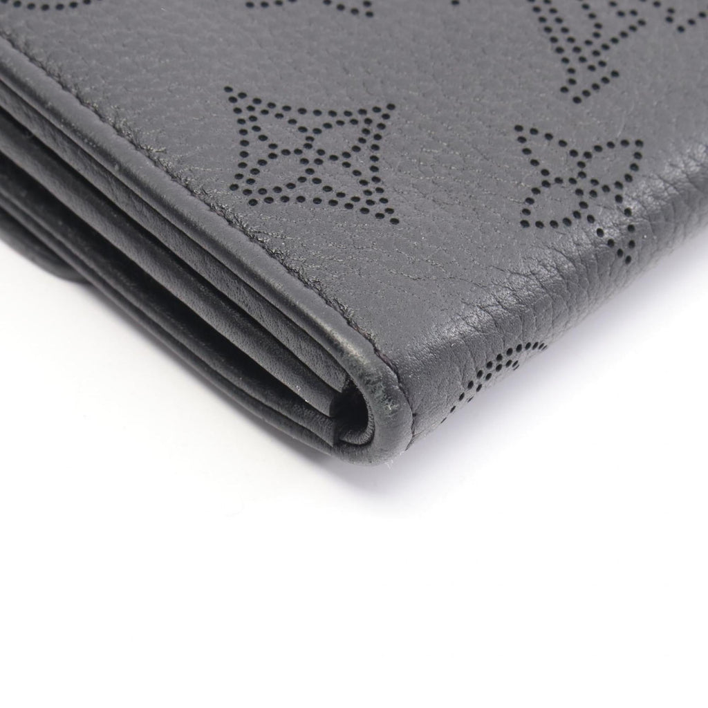 Louis Vuitton Black Noir Mahina Leather Leather Long Wallet