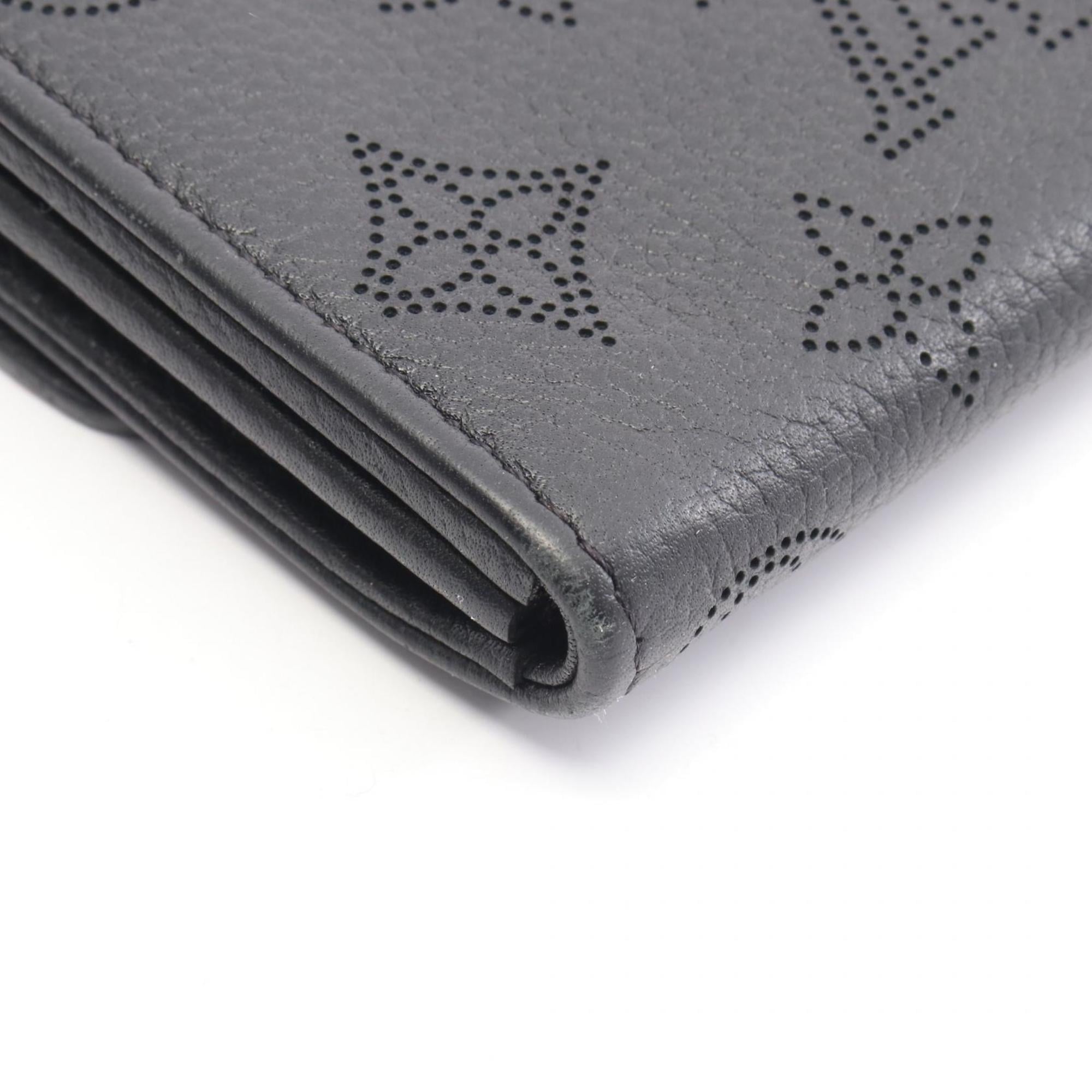 Louis Vuitton Black Noir Mahina Leather Leather Long Wallet