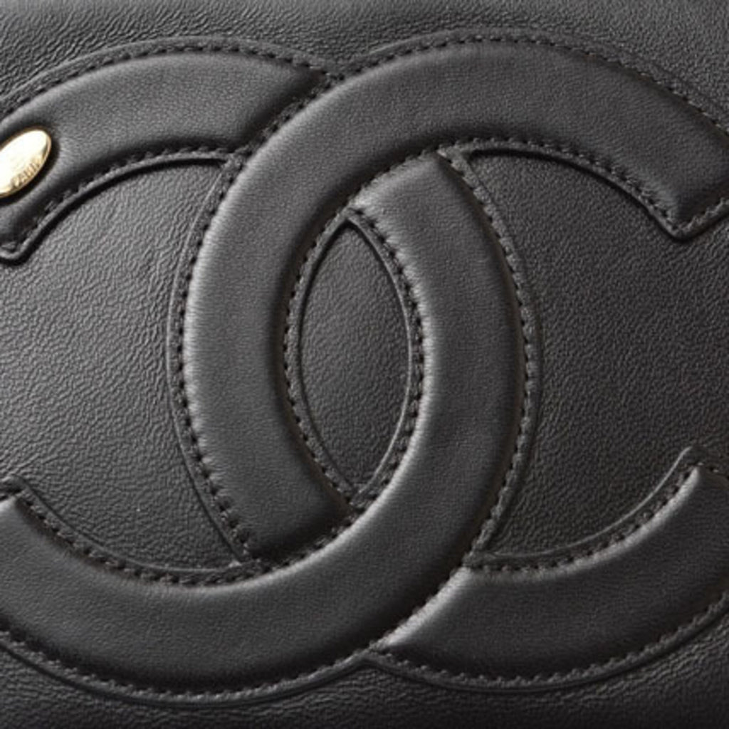 Chanel Black Leather Shoulder Bag