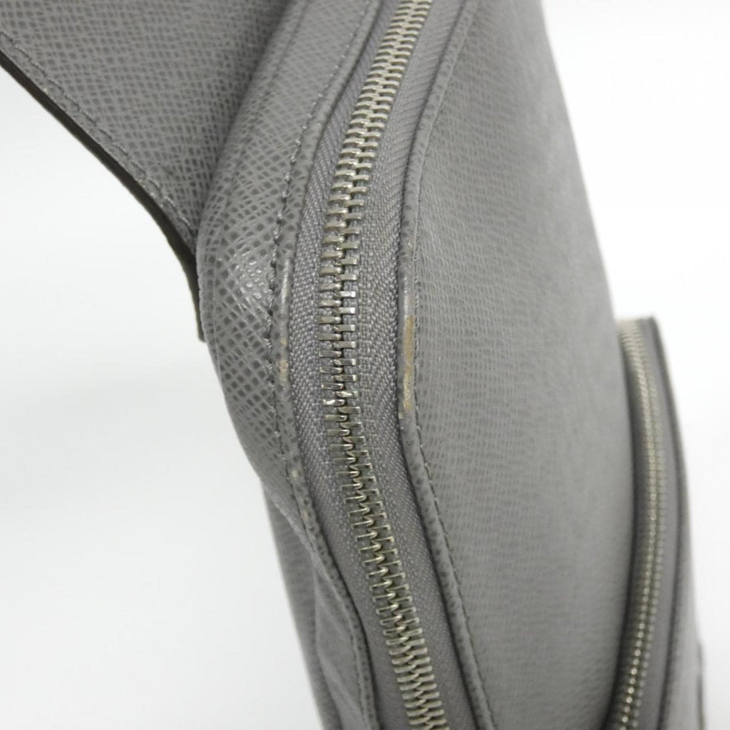 Louis Vuitton Taiga Gris Leather Handbag